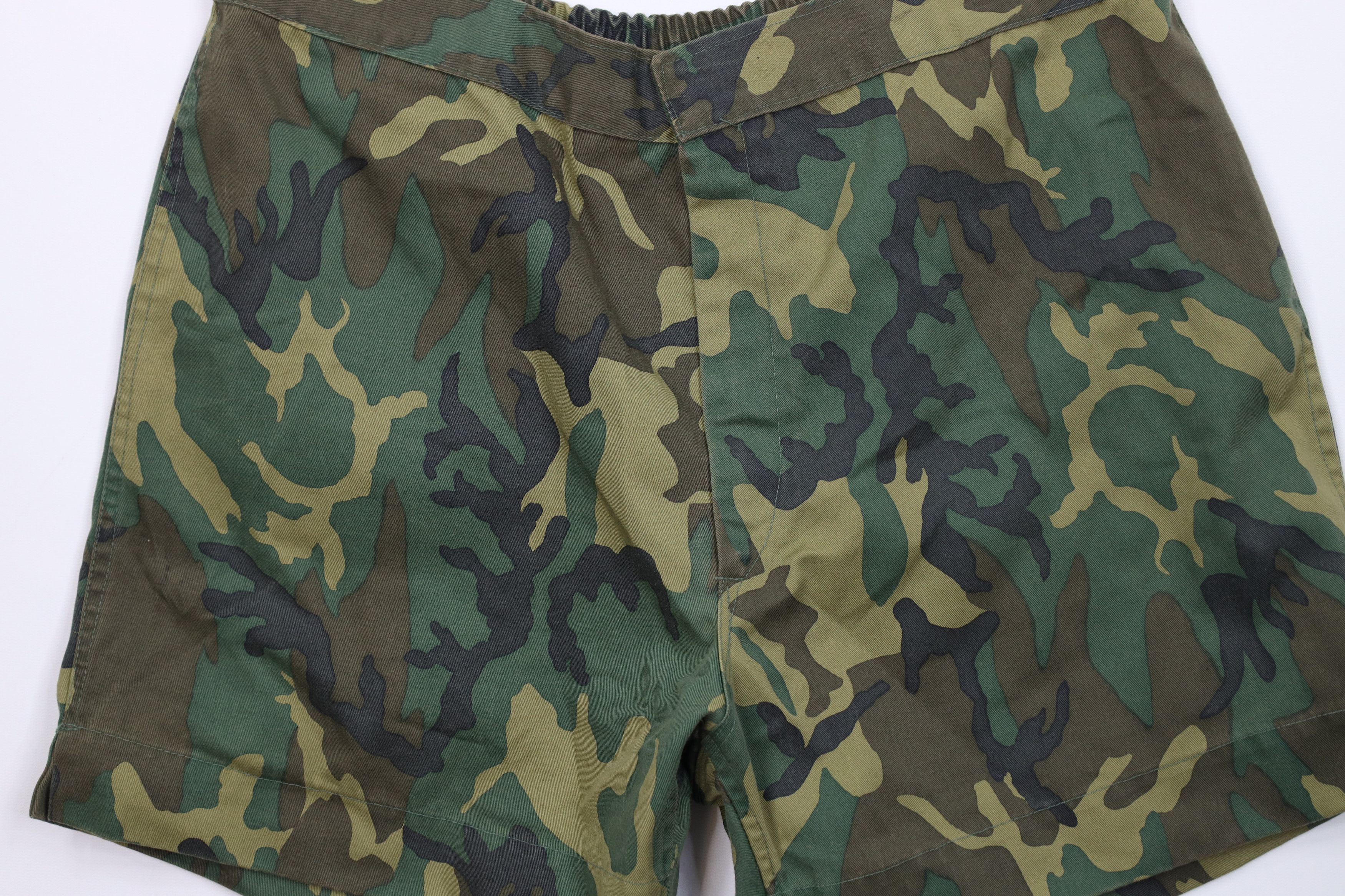 Vintage Vintage 70s Streetwear Camouflage Above Knee Shorts USA Size US 34 / EU 50 - 3 Thumbnail