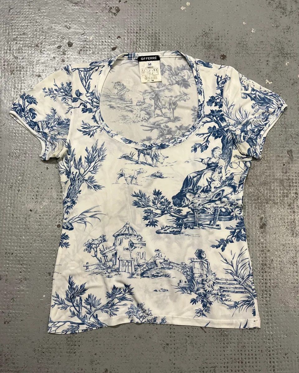 Gianfranco Ferre 2000s Gianfranco Ferré White & Blue Medieval Painting T-Shirt Size S / US 4 / IT 40 - 1 Thumbnail