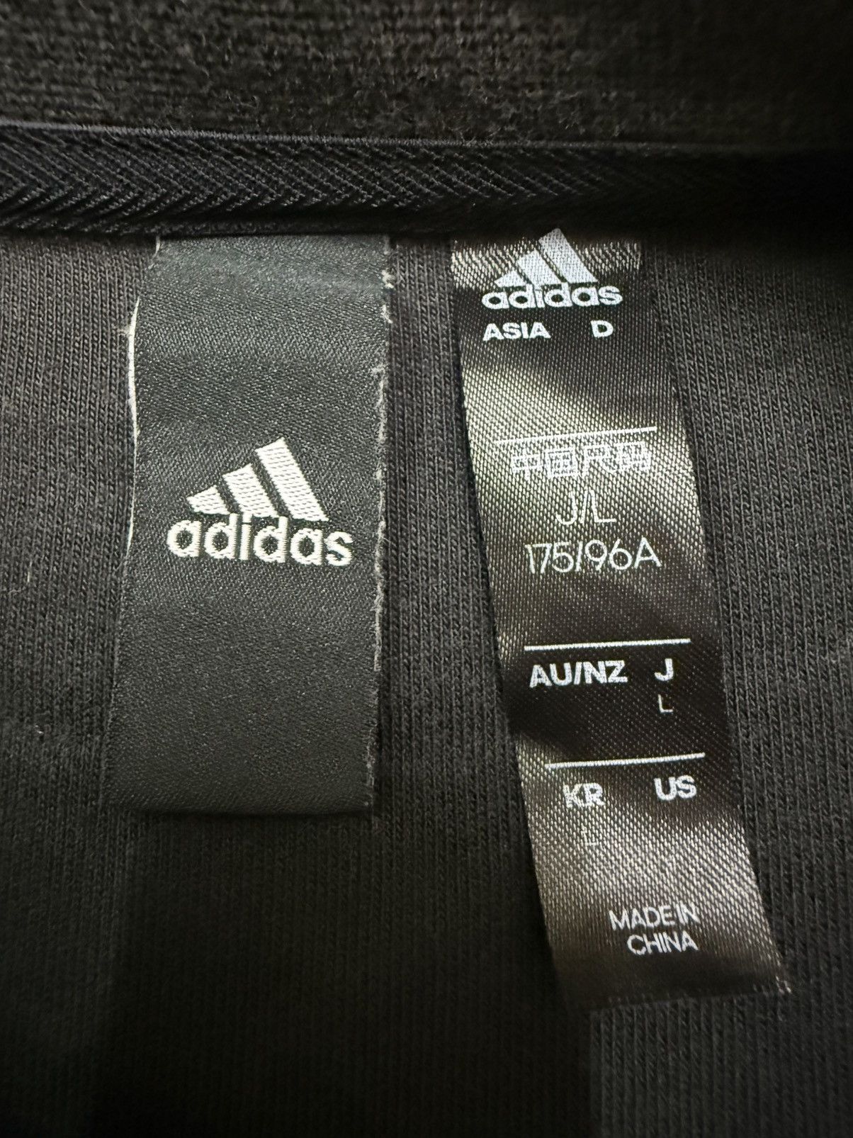 Adidas Adidas Crewneck Center Logo Sweatshirt Size US M / EU 48-50 / 2 - 8 Thumbnail