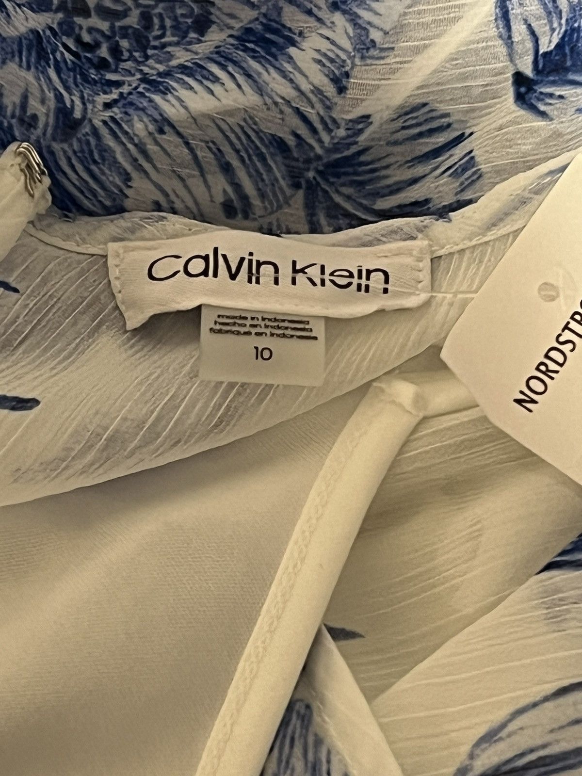 Calvin Klein NWT Calvin Klein size 10 blue and white floral dress. Size L / US 10 / IT 46 - 4 Thumbnail
