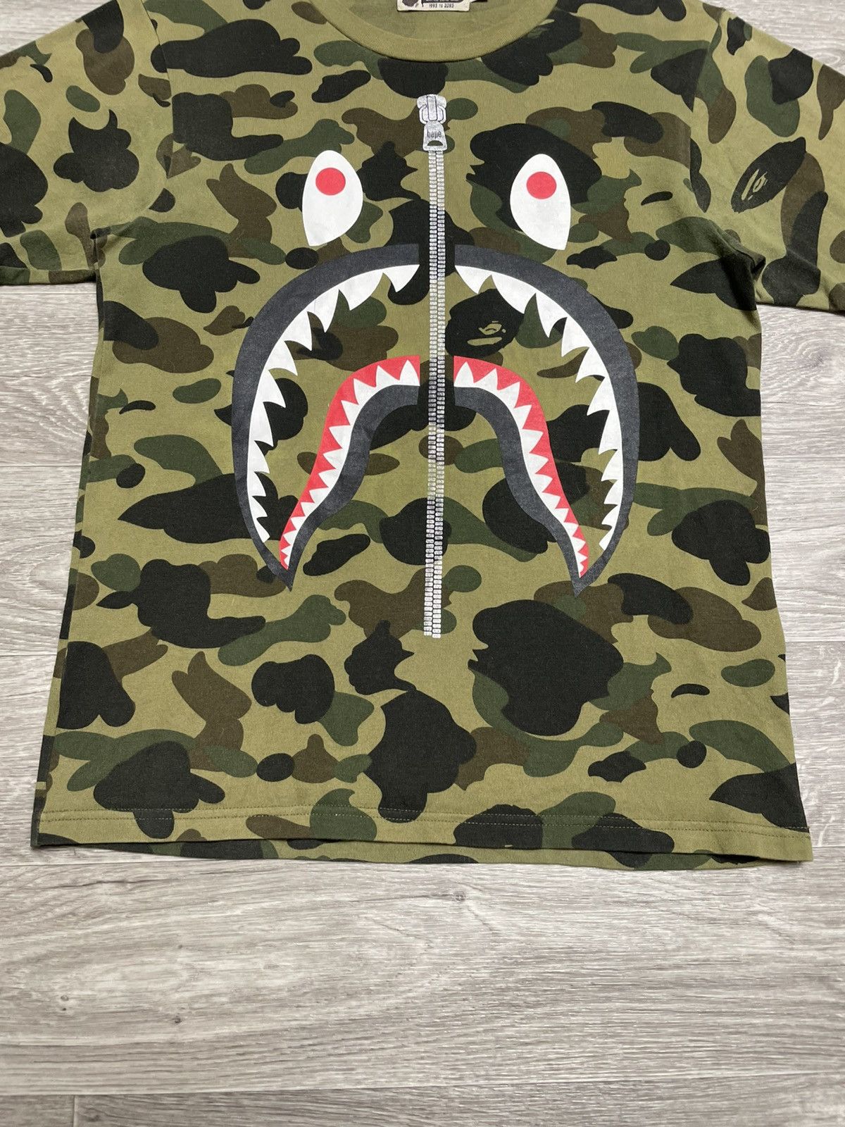 Bape Bape 1st Camo Shark T-Shirt Size US S / EU 44-46 / 1 - 3 Thumbnail