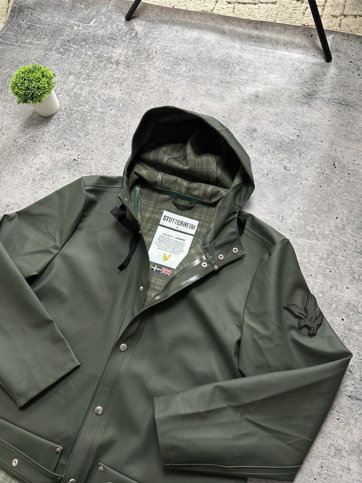 Stutterheim Lyle & Scott x Stutterheim Stockholm Rain Waterproof Jacket Size US XL / EU 56 / 4 - 8 Thumbnail