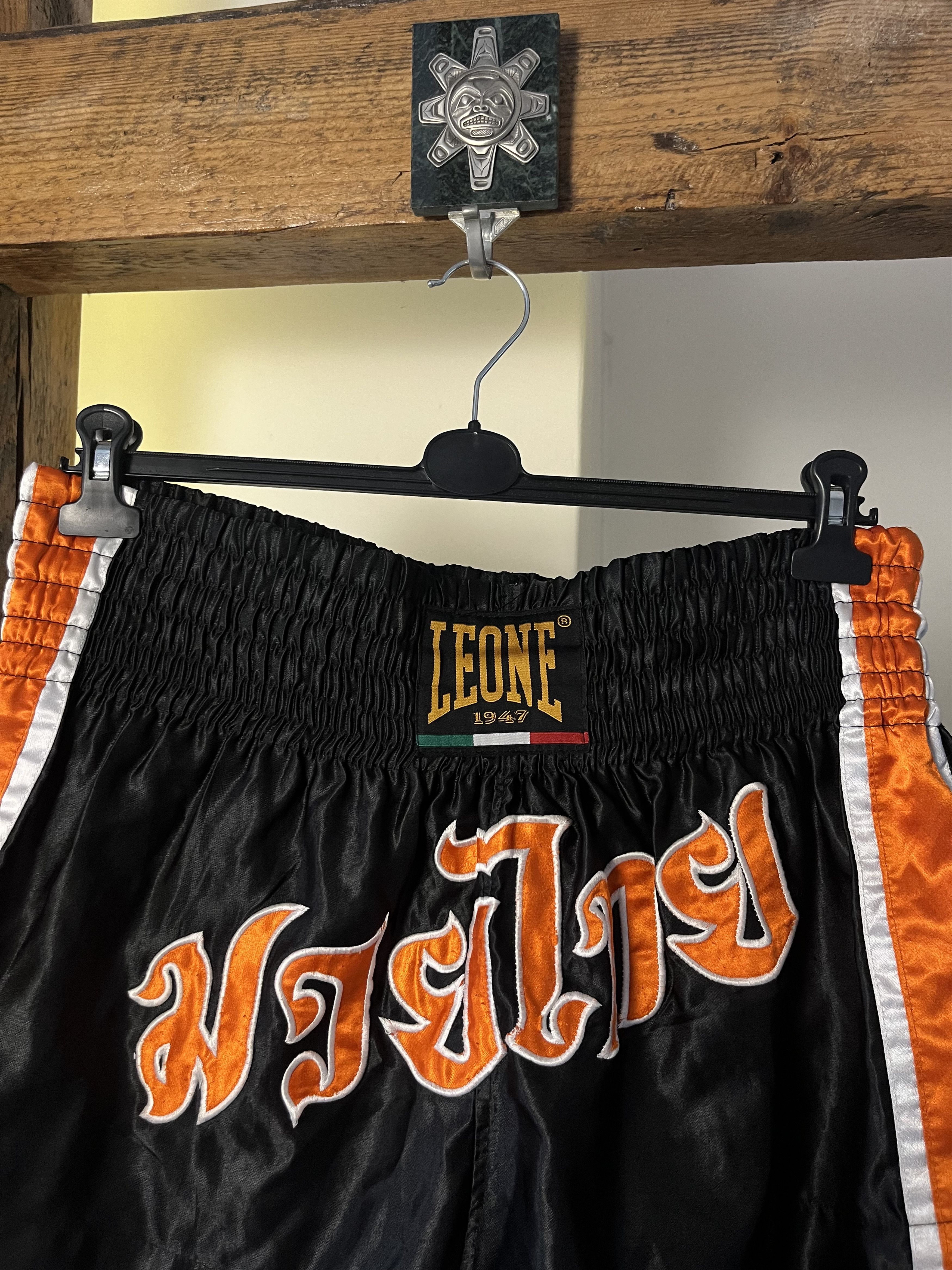UFC × Vintage 90s Muai Thai Leone Boxing Embroidered Shorts size XL Size US 32 / EU 48 - 2 Thumbnail