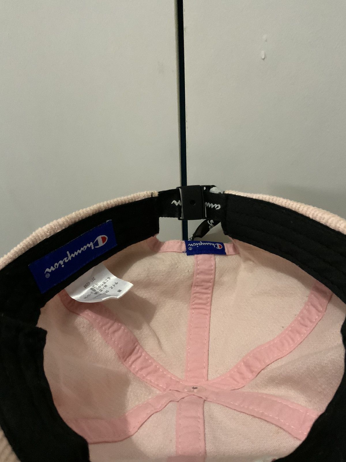 Champion Champion Corduroi Fade Pink Hat Size ONE SIZE - 10 Thumbnail