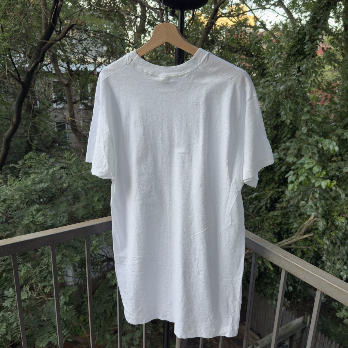 Vintage 80s Blank White Paper Thin Shirt ERD Grunge Thrashed Faded Size US XL / EU 56 / 4 - 2 Thumbnail