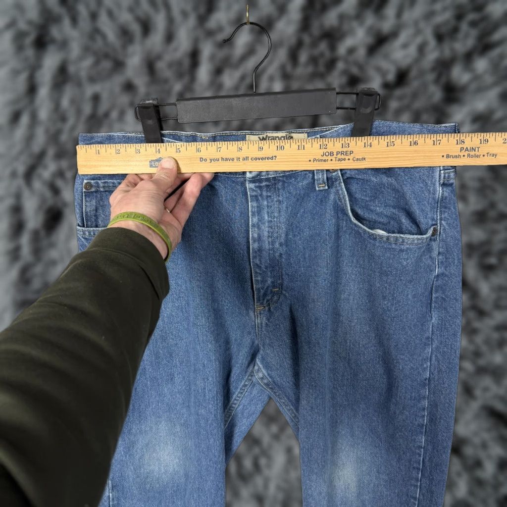 Wrangler Wrangler Jeans Mens 36x27 Blue Straight Stonewash Denim Grunge Skater Baggy Authentic Wrangler Authentics 5-Pocket Mens Jeans Size US 36 / EU 52 - 1 Thumbnail