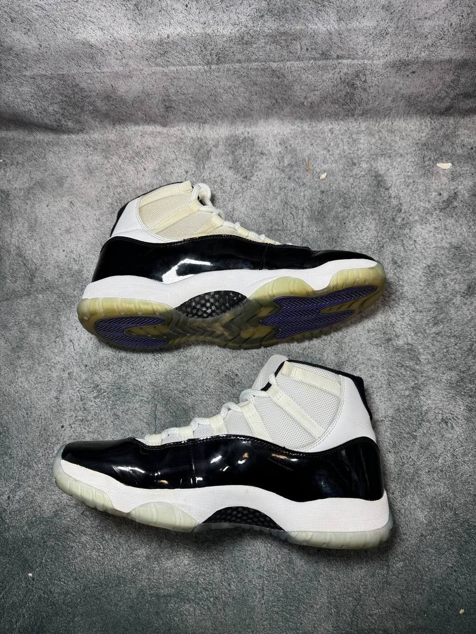 Jordan Brand Size 11 | Jordan 11 Concord No Box | Pre-Owned Size US 11 / EU 44 - 7 Thumbnail