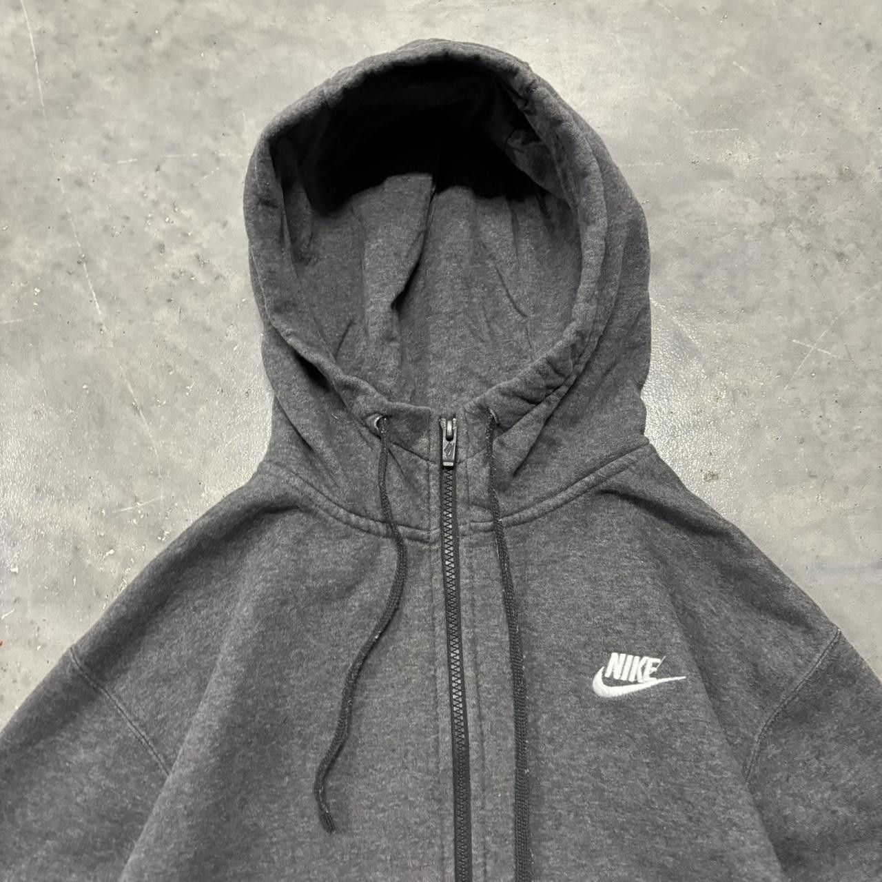 Nike × Vintage Crazy Vintage Y2K/2000s Grey Nike Streetwear Essential Zip Up Hoodie! Size US M / EU 48-50 / 2 - 2 Thumbnail