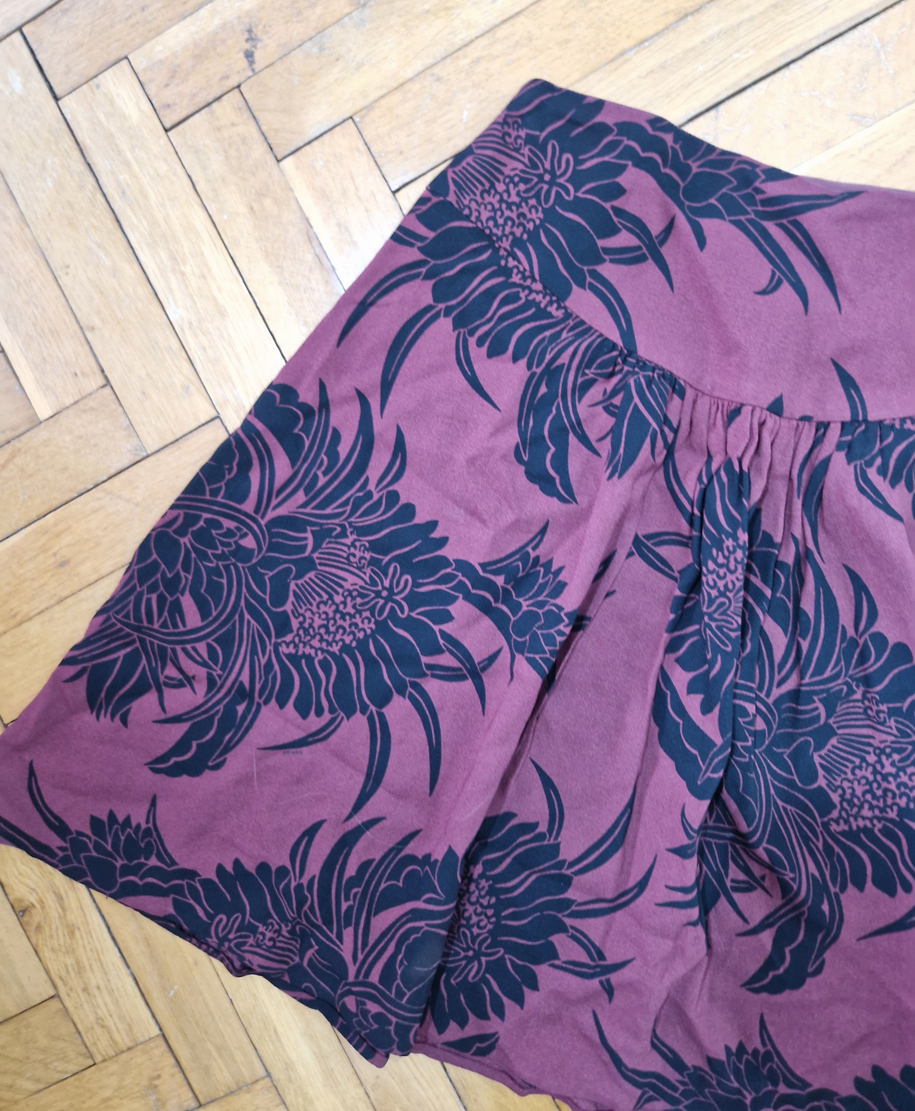 Prada Prada S/S 2014 vintage silk skirt Size 26" / US 2 / IT 38 - 3 Thumbnail