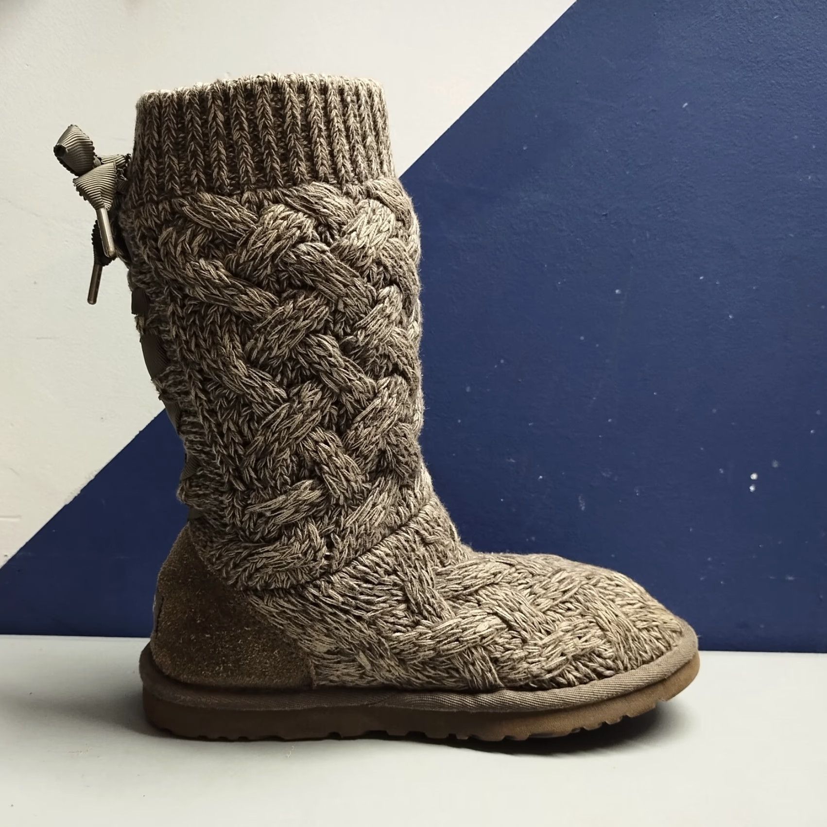 Ugg UGG Australia Isla Knit Boots Womens Size 5 Gray Slip-On Mid Calf Comfort Size US 5 / IT 35 - 5 Thumbnail