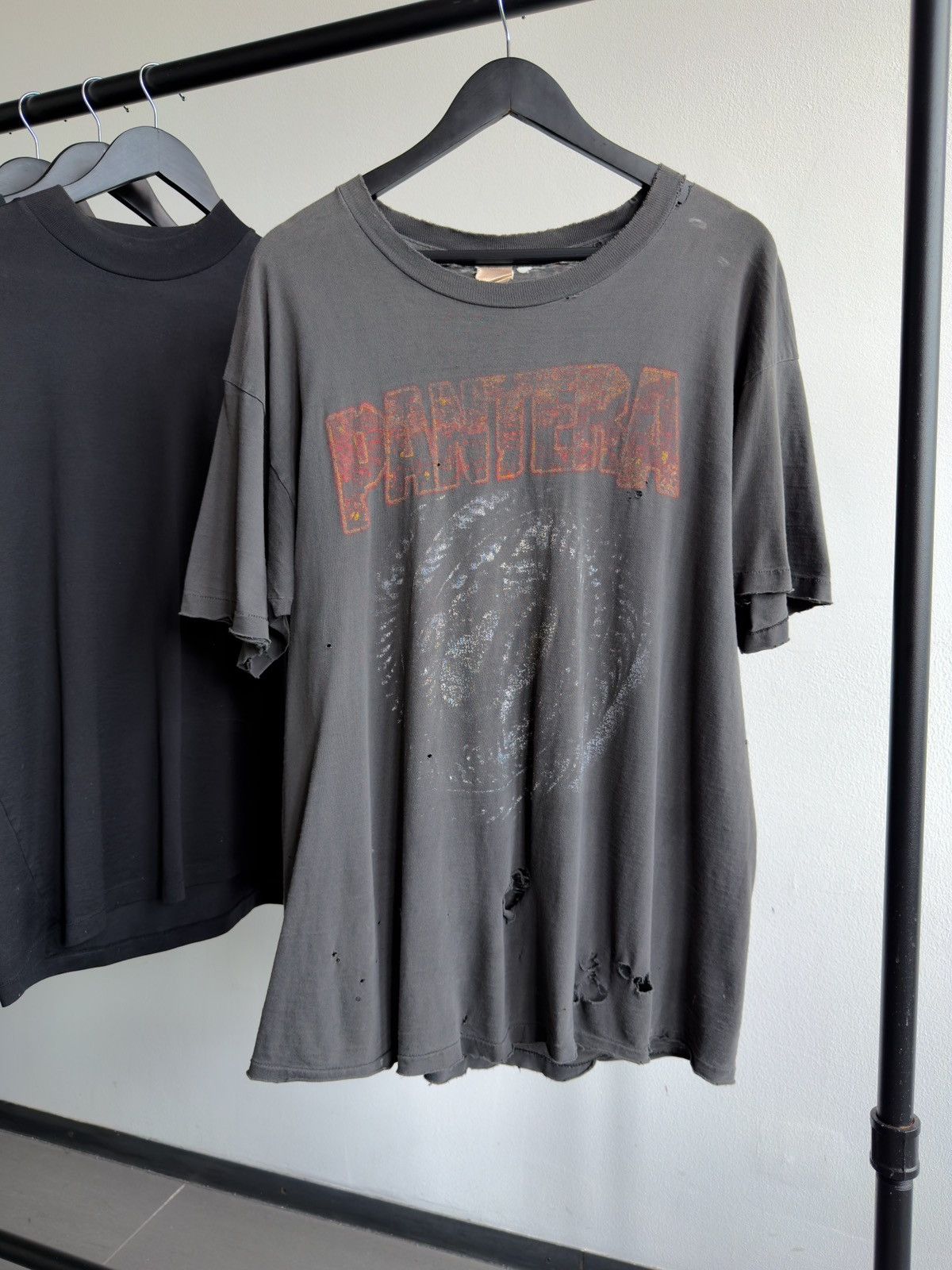 Band Tees Vintage 90s Faded Pantera Thrashed Erd WCC Band Tee Size US XL / EU 56 / 4 - 1 Thumbnail