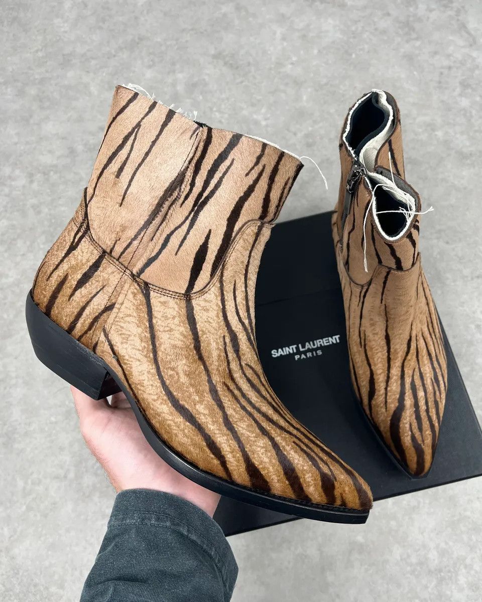 Saint Laurent Paris Saint Laurent Taupe Suede Tiger Stripe Boots Size US 7 / EU 40 - 1 Thumbnail