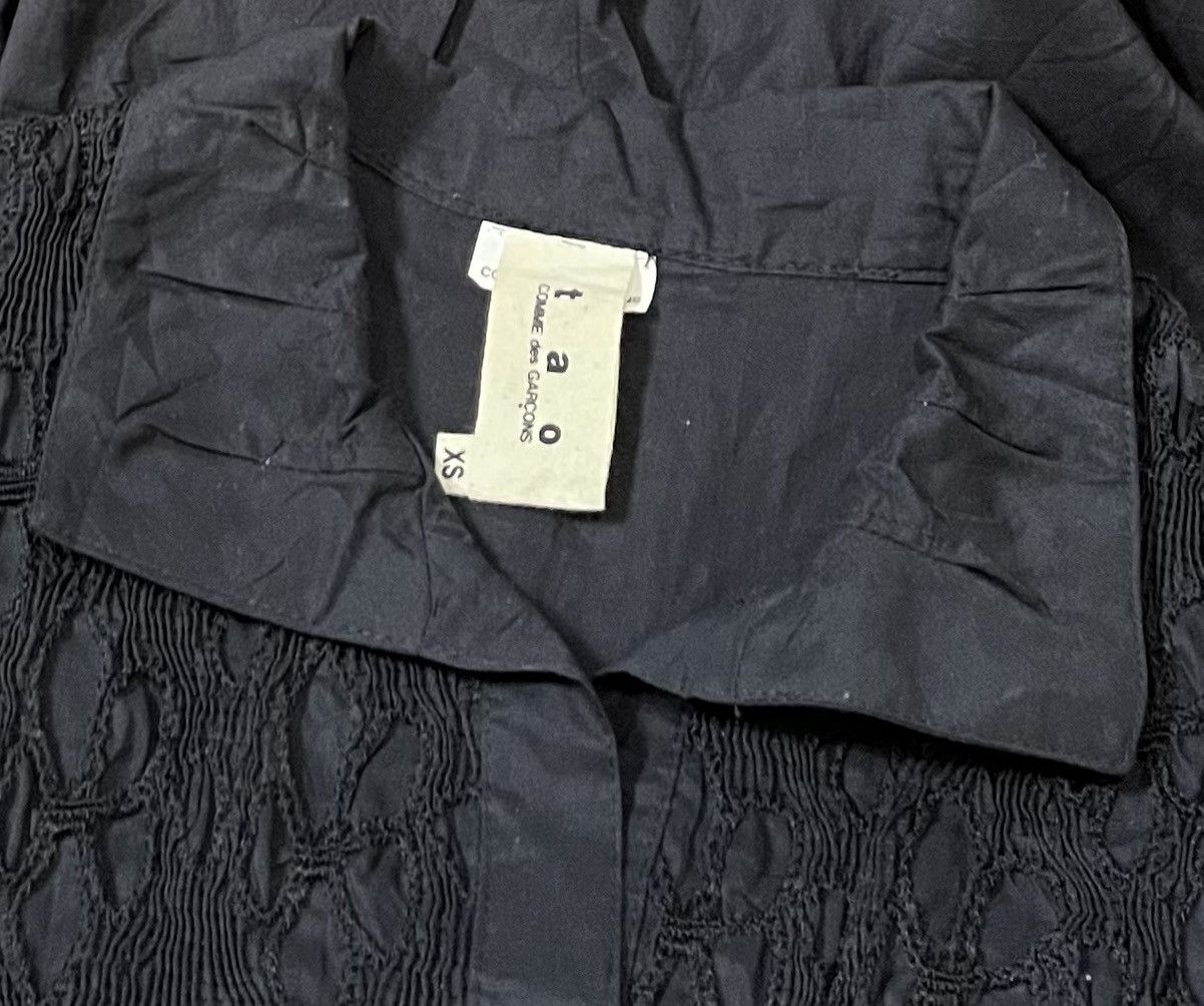 Comme des Garcons Tao cdg AD2010 embroidered pleated shirt Size US S / EU 44-46 / 1 - 4 Thumbnail
