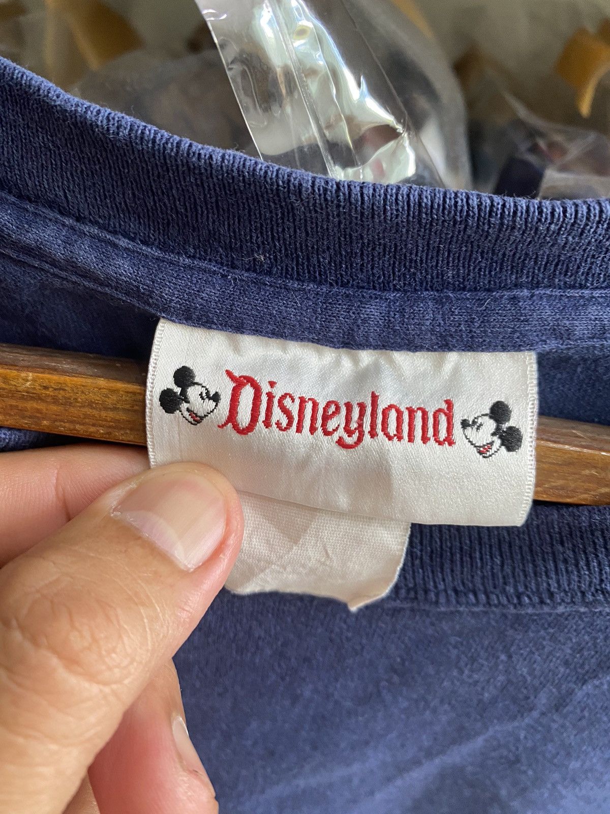 Disney MICKEY MOUSE DISNEYLAND TSHIRT Size US XL / EU 56 / 4 - 6 Thumbnail