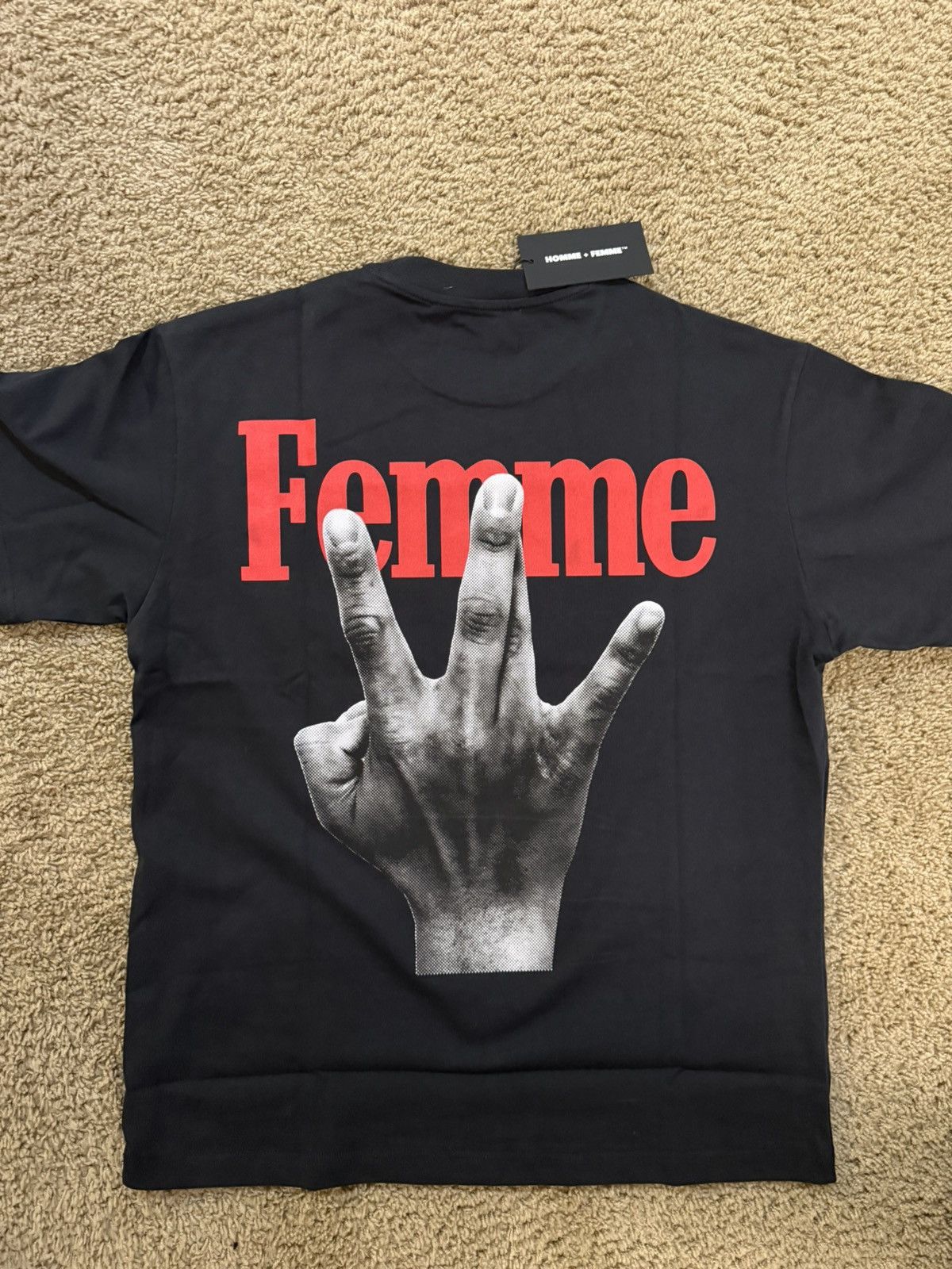 Homme + Femme La Homme + Femme Twisted Fingers Graphic T-Shirt Black Size US M / EU 48-50 / 2 - 2 Thumbnail