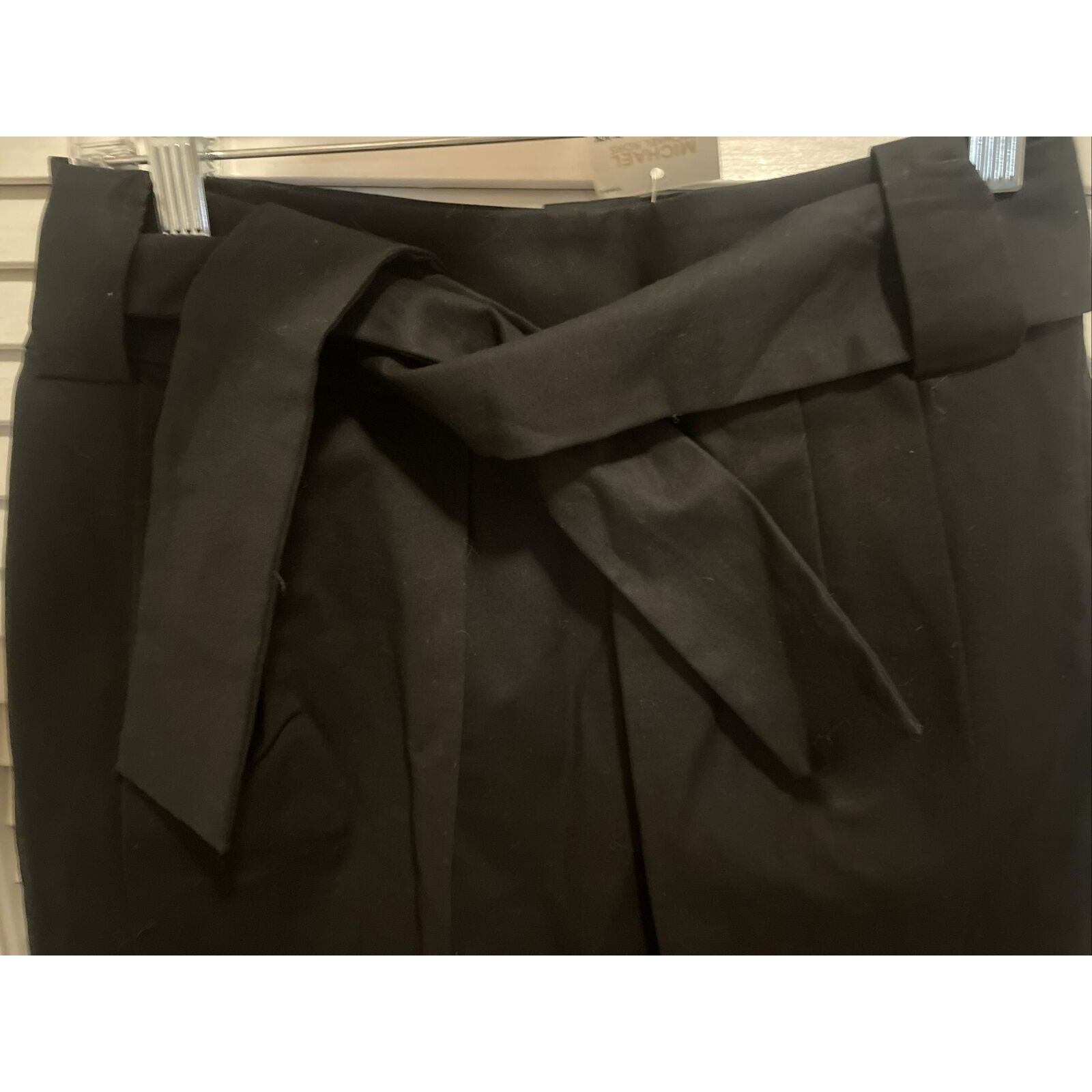 Michael Kors New Michael Kors Black Pleated Midi Skirt w/Belt Size 0 Size 25" / US 0 / IT 36 - 3 Thumbnail