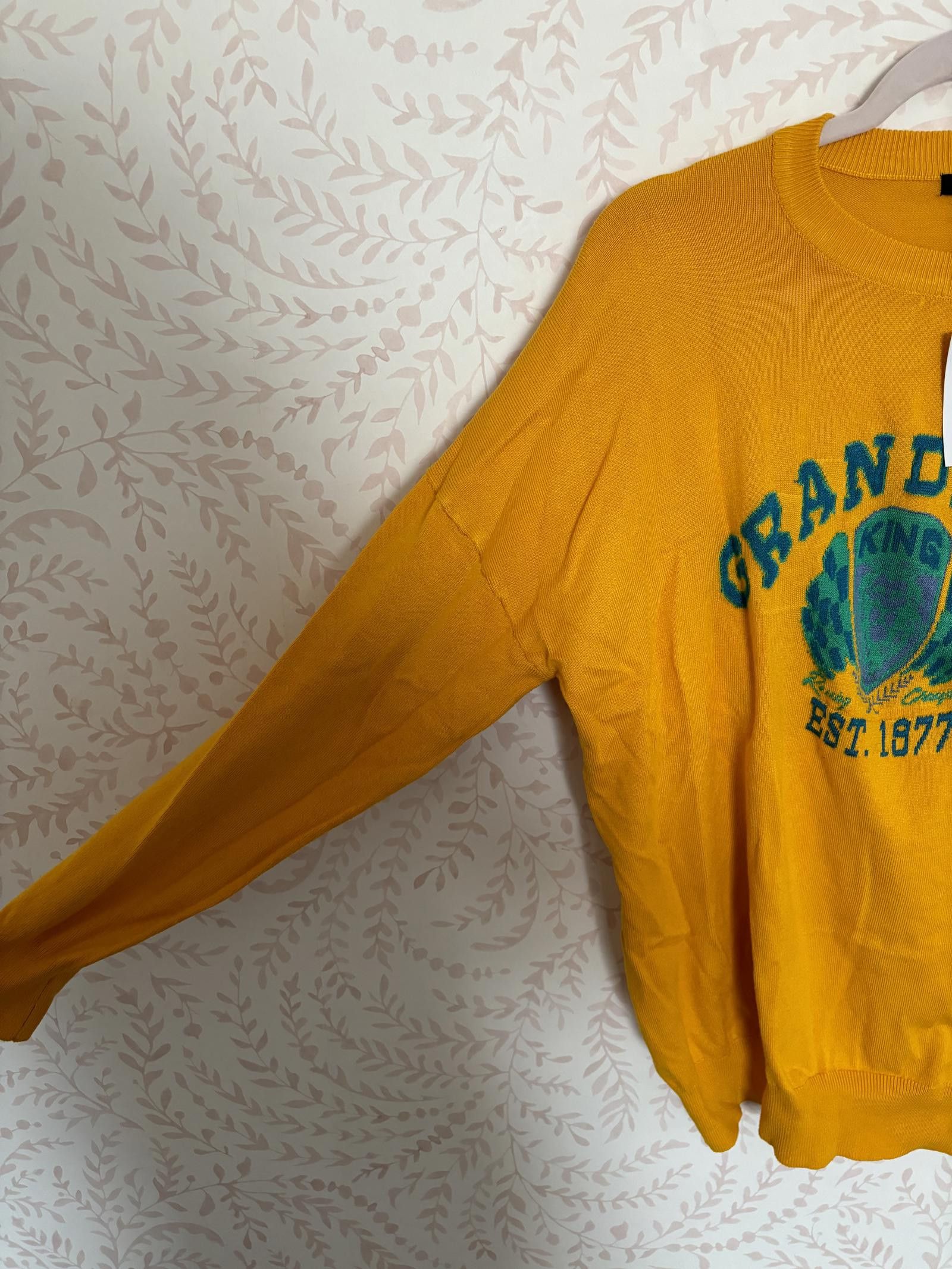 Forever 21 NWT Forever 21 Grand Prix Graphic Sweater - Mustard Yellow Size M / US 6-8 / IT 42-44 - 3 Thumbnail