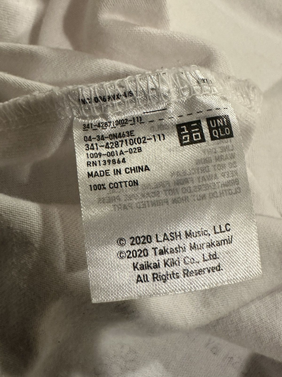 Uniqlo Billie Elish by TAKASHIMURAKAMI Size US L / EU 52-54 / 3 - 6 Thumbnail
