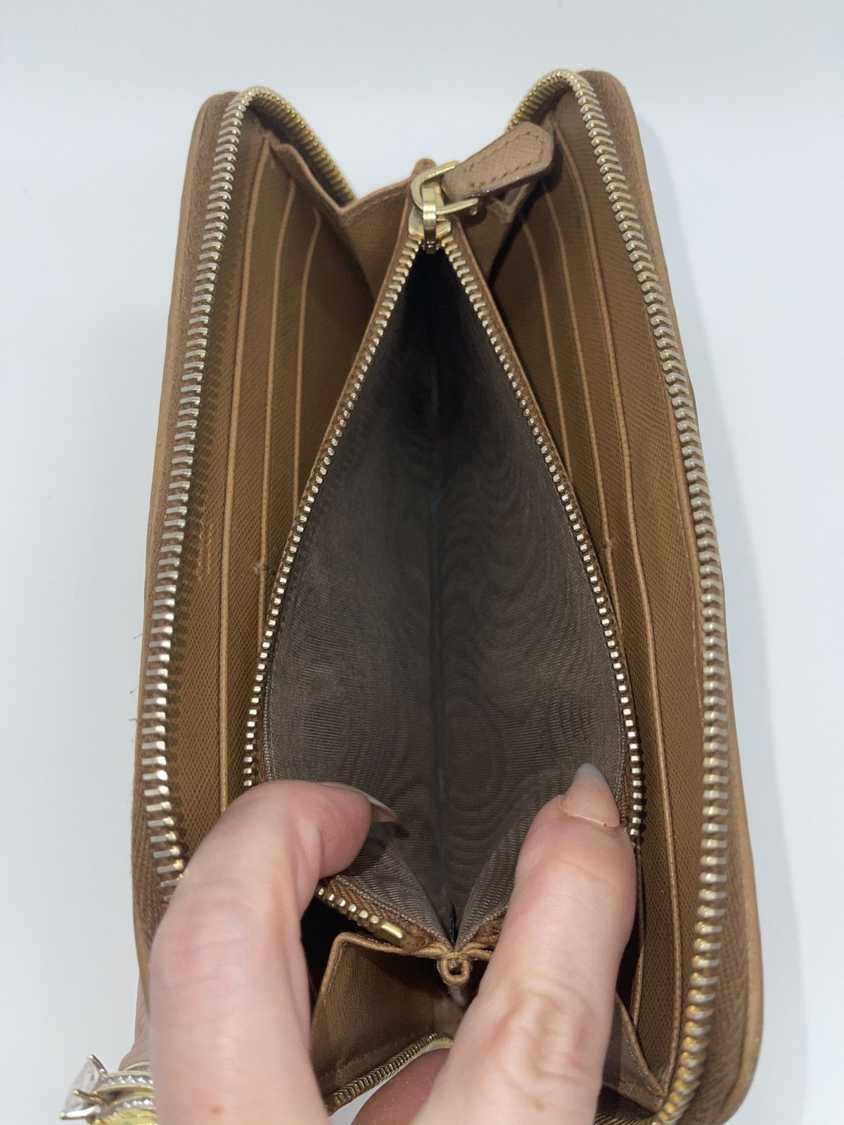 Prada Rare Prada Quilted Diamond Stitch Leather Wallet Camel Size ONE SIZE - 8 Thumbnail