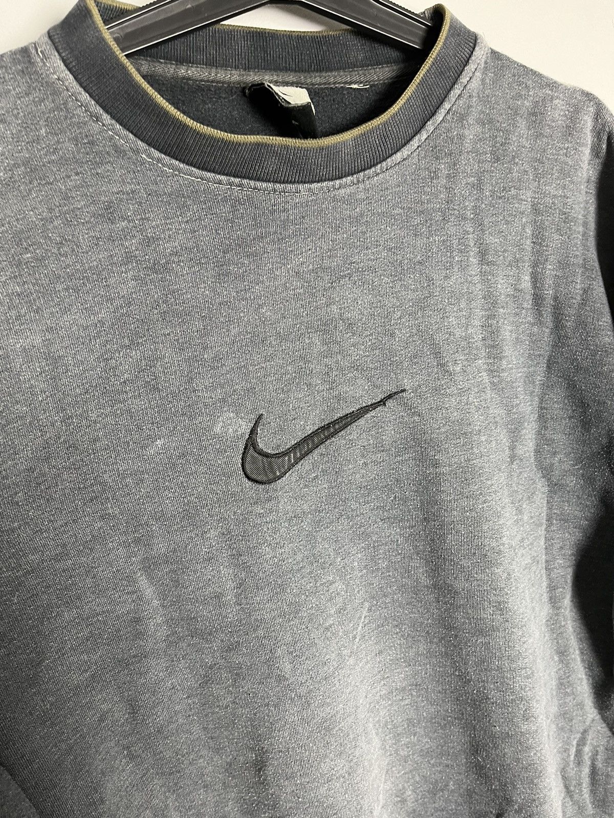 Nike × Vintage Vintage Nike distressed thrashed crewneck sweatshirt y2k Size US M / EU 48-50 / 2 - 2 Thumbnail