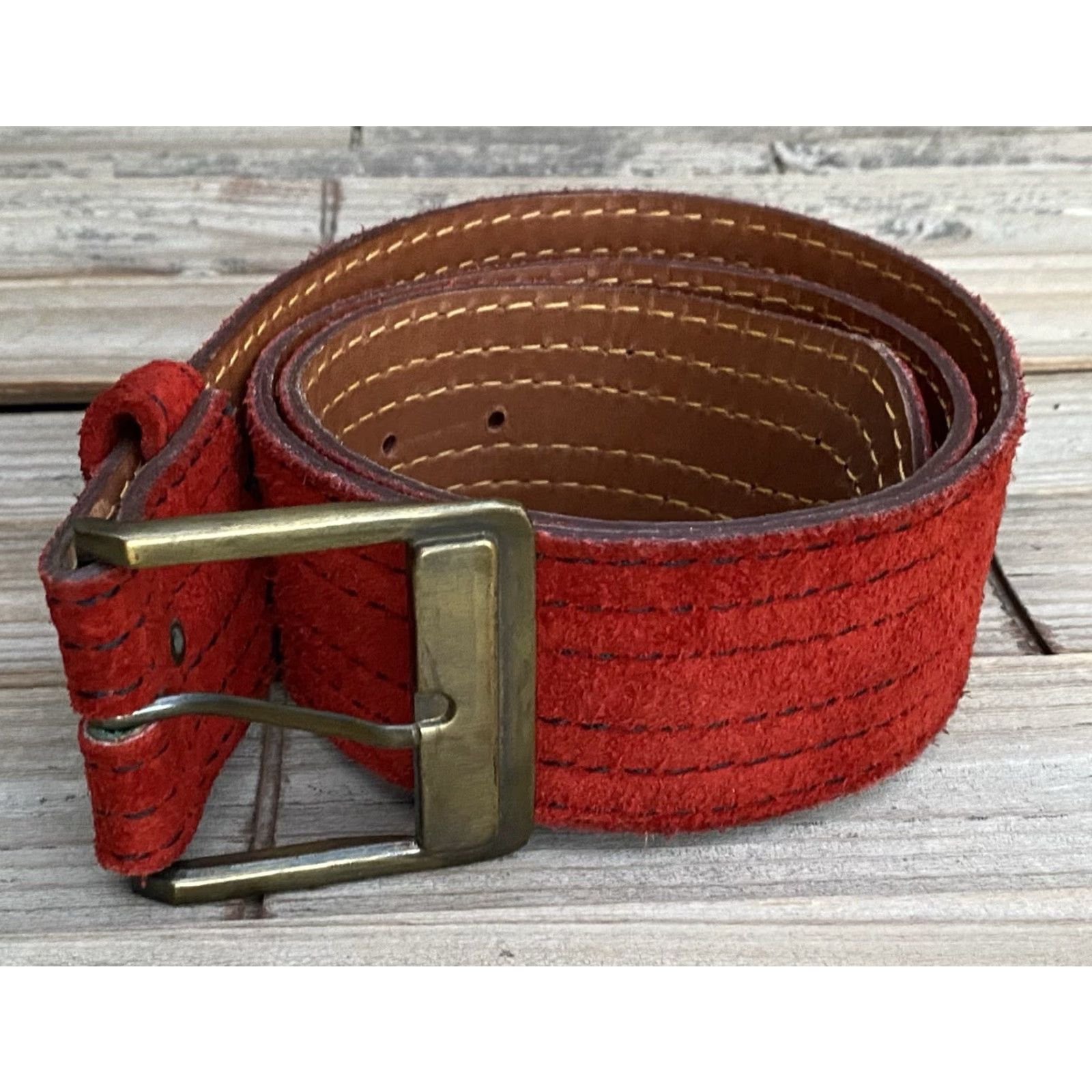 Vintage Vera Belt Red Suede Western Boho 70s 80s L Women Waist Belt Vintage Taiwan Slip-on Style Cowgirl Shirt Accessories Size ONE SIZE - 4 Thumbnail