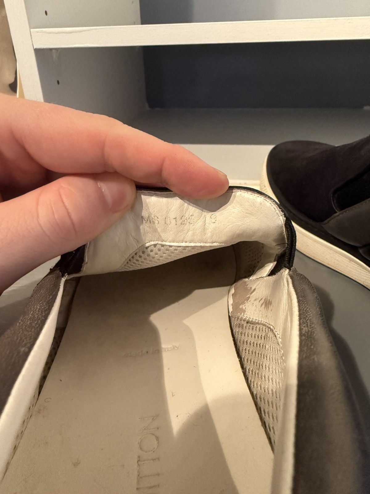 Louis Vuitton Louis Vuitton Catwalk Sneaker Black Suede LV 9 Size US 9 / EU 42 - 6 Thumbnail