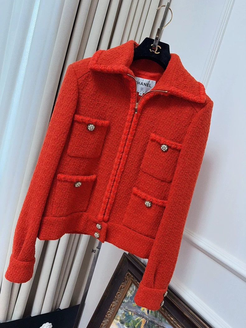 Chanel Chanel 19k Snow Series Red Diamond Buckle Woven Jacket Size XS / US 0-2 / IT 36-38 - 1 Thumbnail
