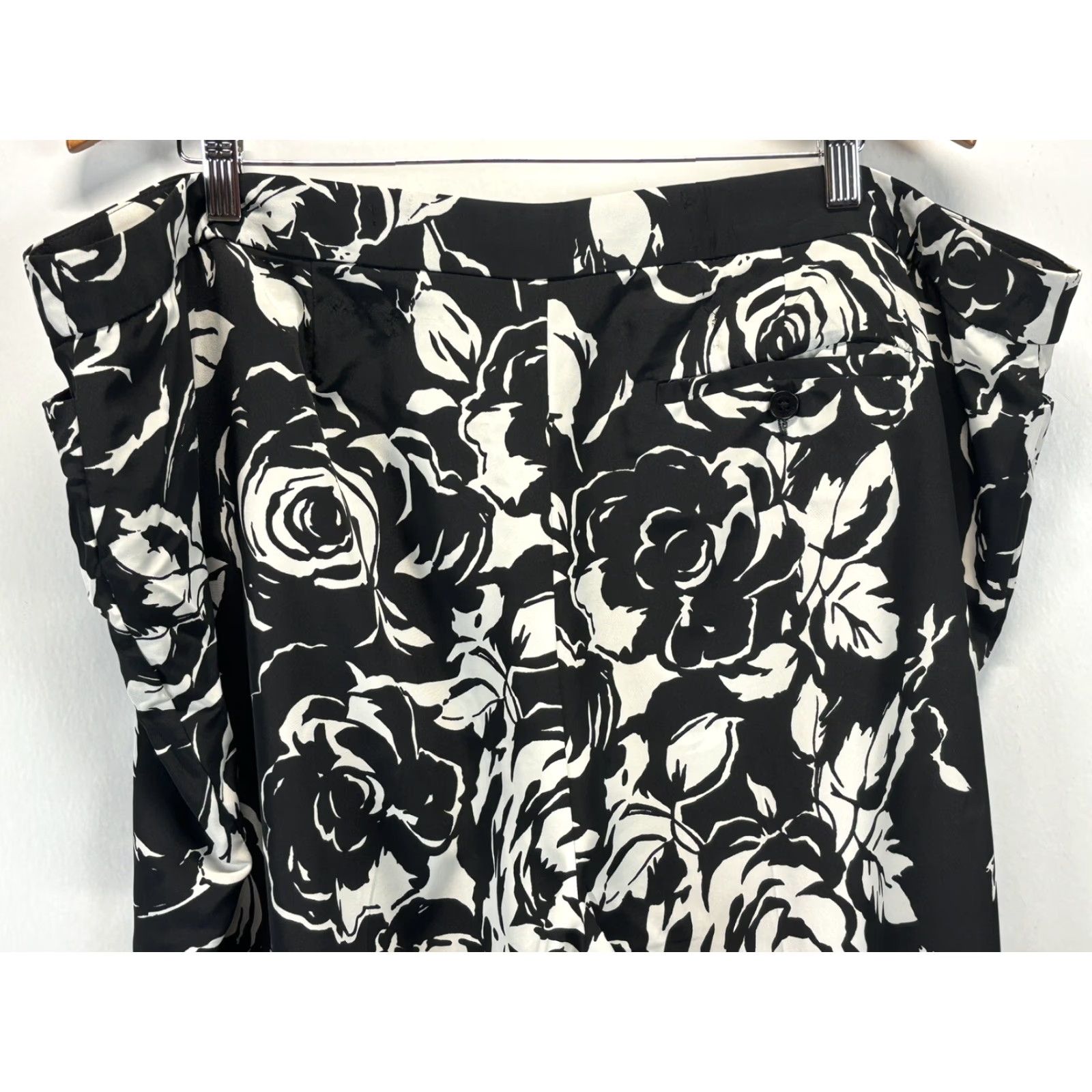 Ralph Lauren Lauren Ralph Lauren Women’s Floral Pants Slacks 22W Plus Black White Flowy Size 40" / US 18 - 4 Thumbnail