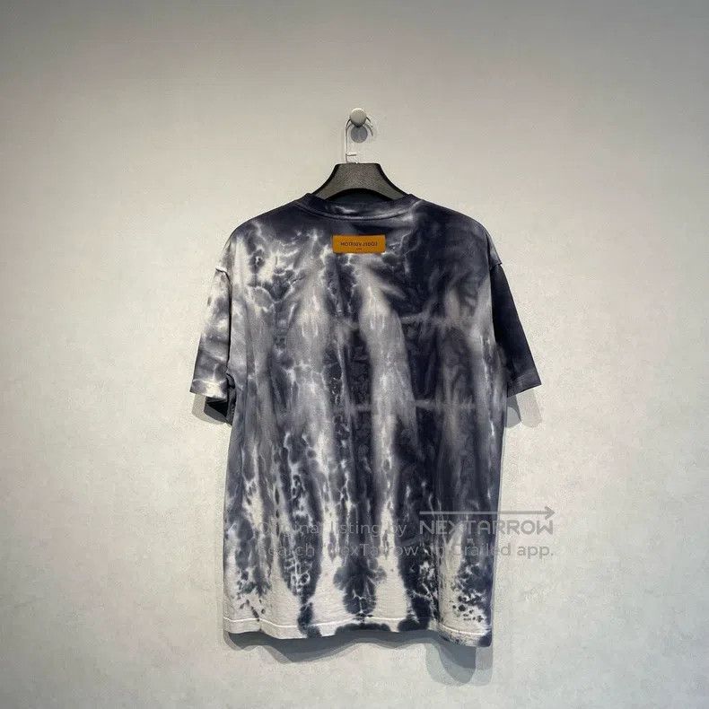 Louis Vuitton Louis Vuitton Tie-dyed logo printed short sleeves Size US L / EU 52-54 / 3 - 2 Thumbnail