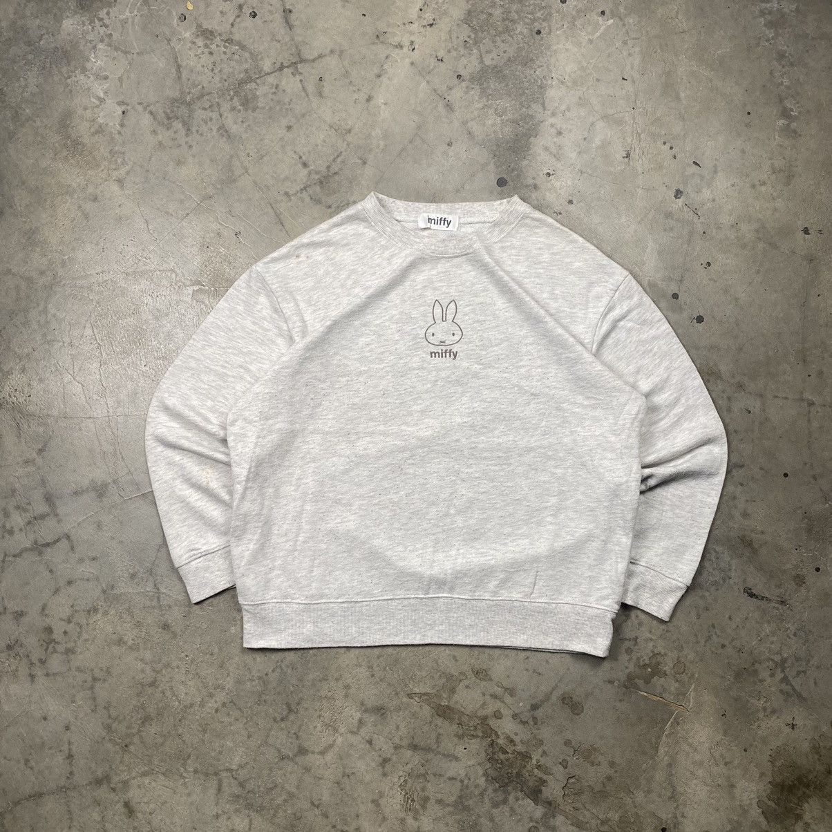 Anime × Cartoon Network × Japanese Brand Vintage Iconic Miffy Cartoon Figure Boxy Crewneck Size M / US 6-8 / IT 42-44 - 1 Thumbnail