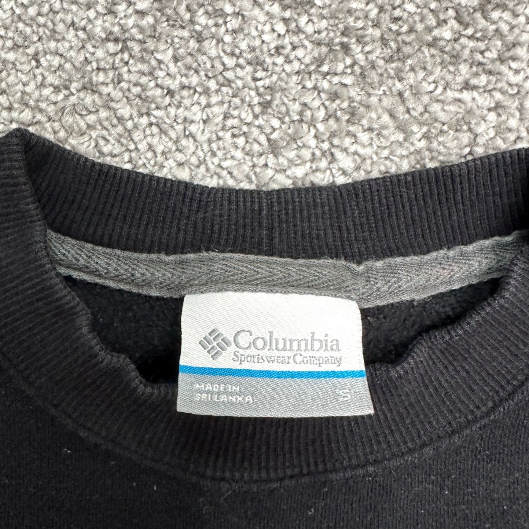 Vintage Columbia Sweatshirt Mens Small Black Crew Neck Cotton Pullover Outerwear Size US S / EU 44-46 / 1 - 6 Thumbnail