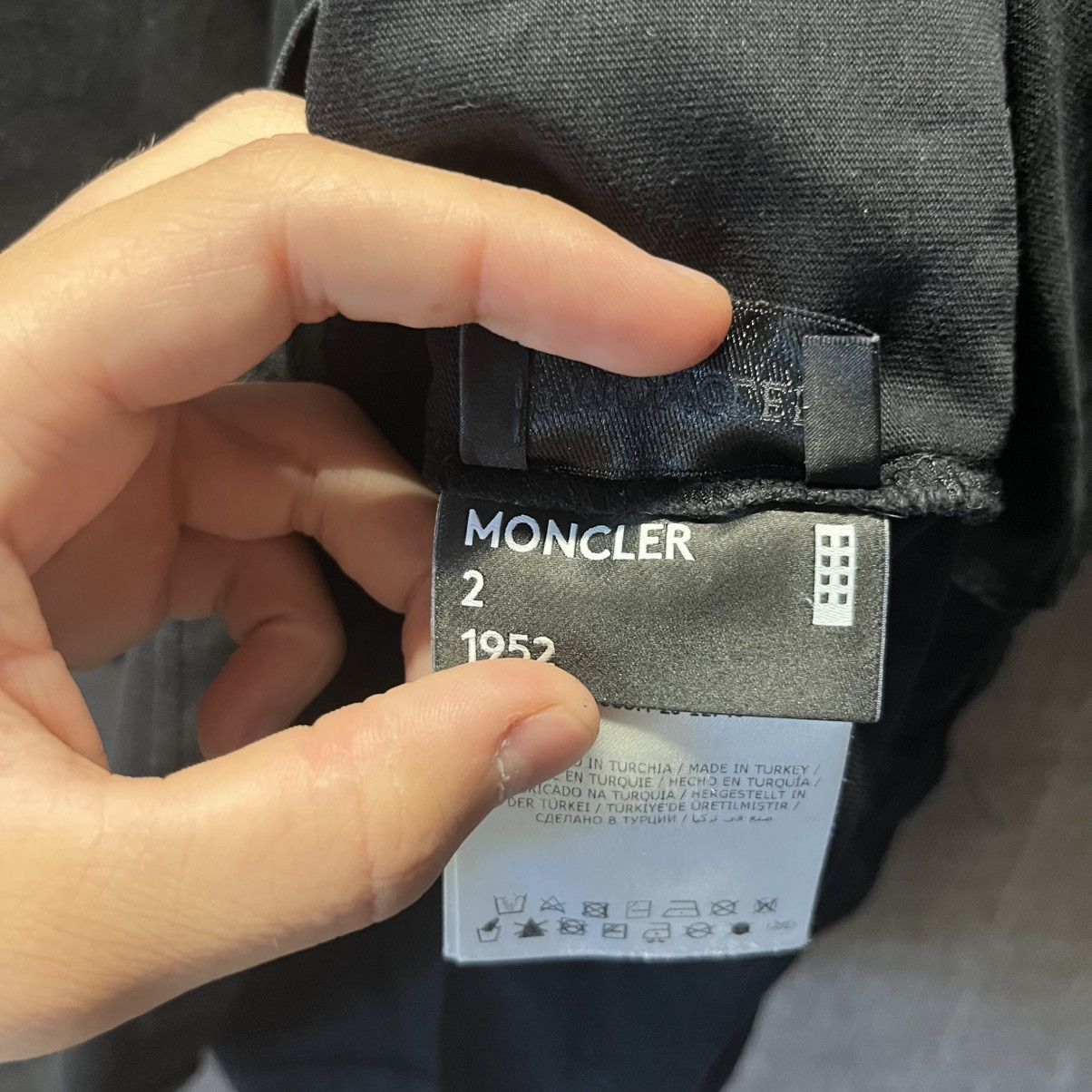 Moncler MONCLER LUXURY BLACK T SHIRT Size US L / EU 52-54 / 3 - 6 Thumbnail