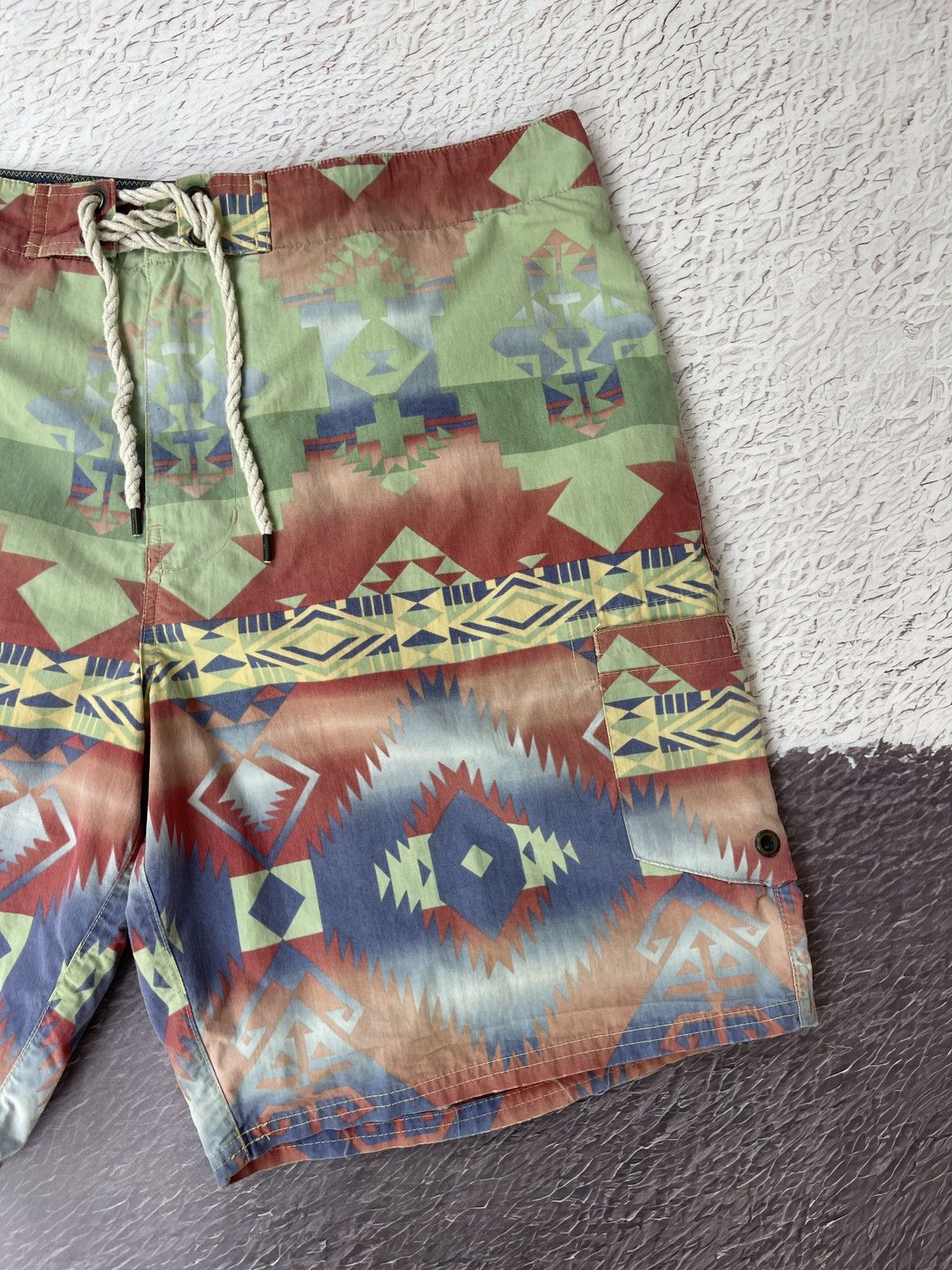 Polo Ralph Lauren Polo Ralph Lauren Aztec pattern shorts multicoloured Size US 38 / EU 54 - 5 Thumbnail