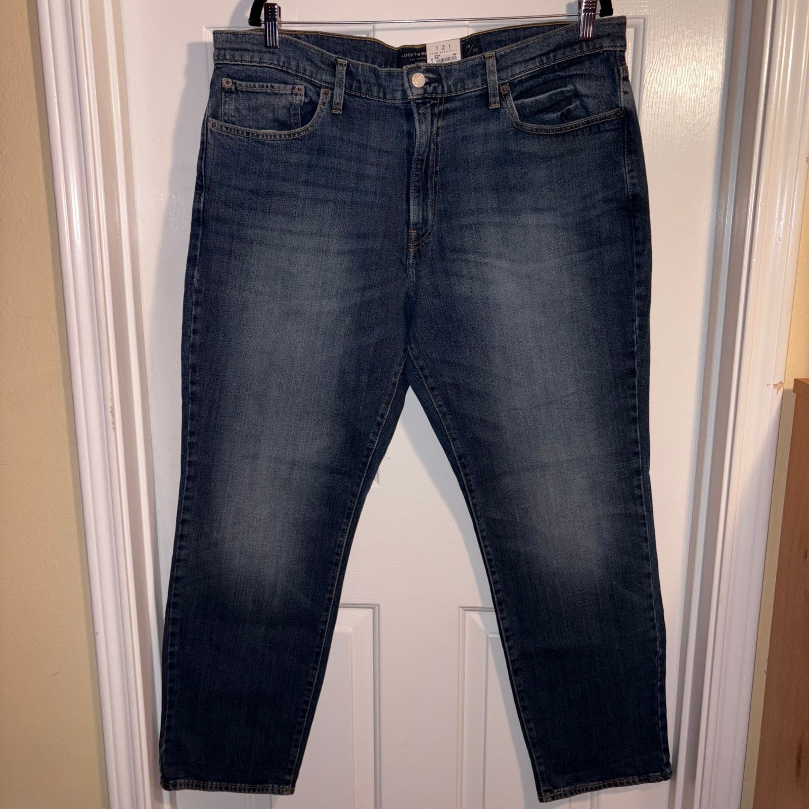 Lucky Brand Lucky Brand Men’s 121 Slim Straight Jeans W38 L30 Stretch Size US 38 / EU 54 - 1 Thumbnail