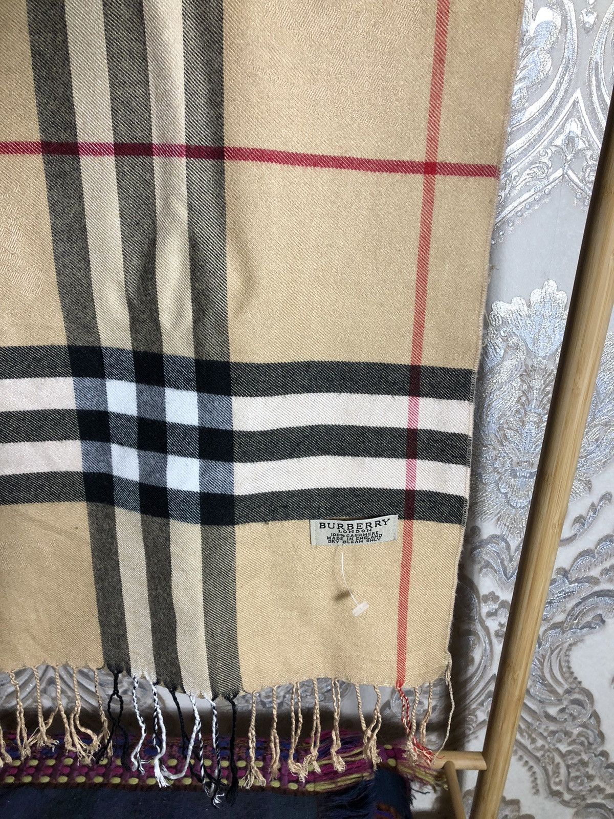 Burberry VINTAGE BURBERRY LONDON ENGLAND DESIGNER SCARVES LONG 90s Size ONE SIZE - 2 Thumbnail