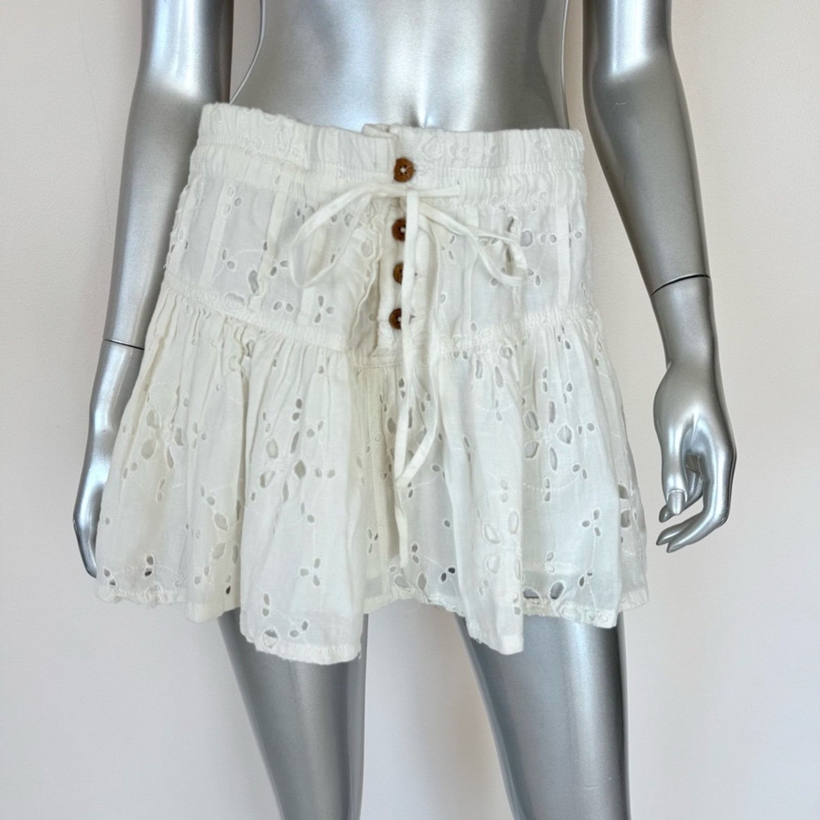 Free People Free People layette white skirt size S Retail 120$ Size 27" / US 4 / IT 40 - 2 Thumbnail
