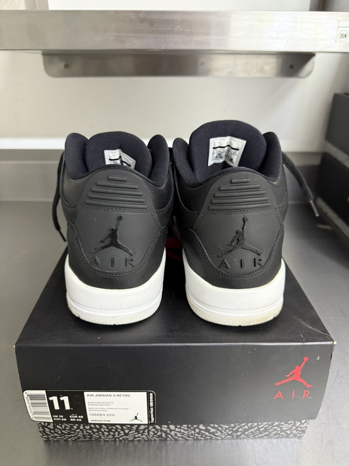 Jordan Brand Jordan 3 cyber monday Size US 11 / EU 44 - 5 Thumbnail