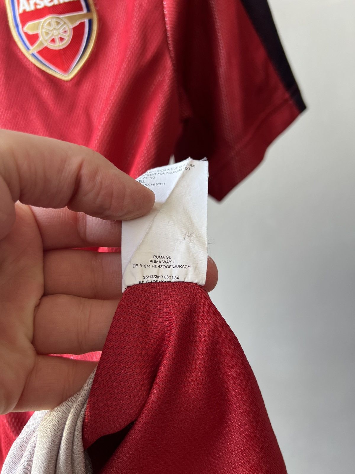 Puma Arsenal FC Training / Pre match Puma Soccer Football jersey Size US S / EU 44-46 / 1 - 9 Thumbnail