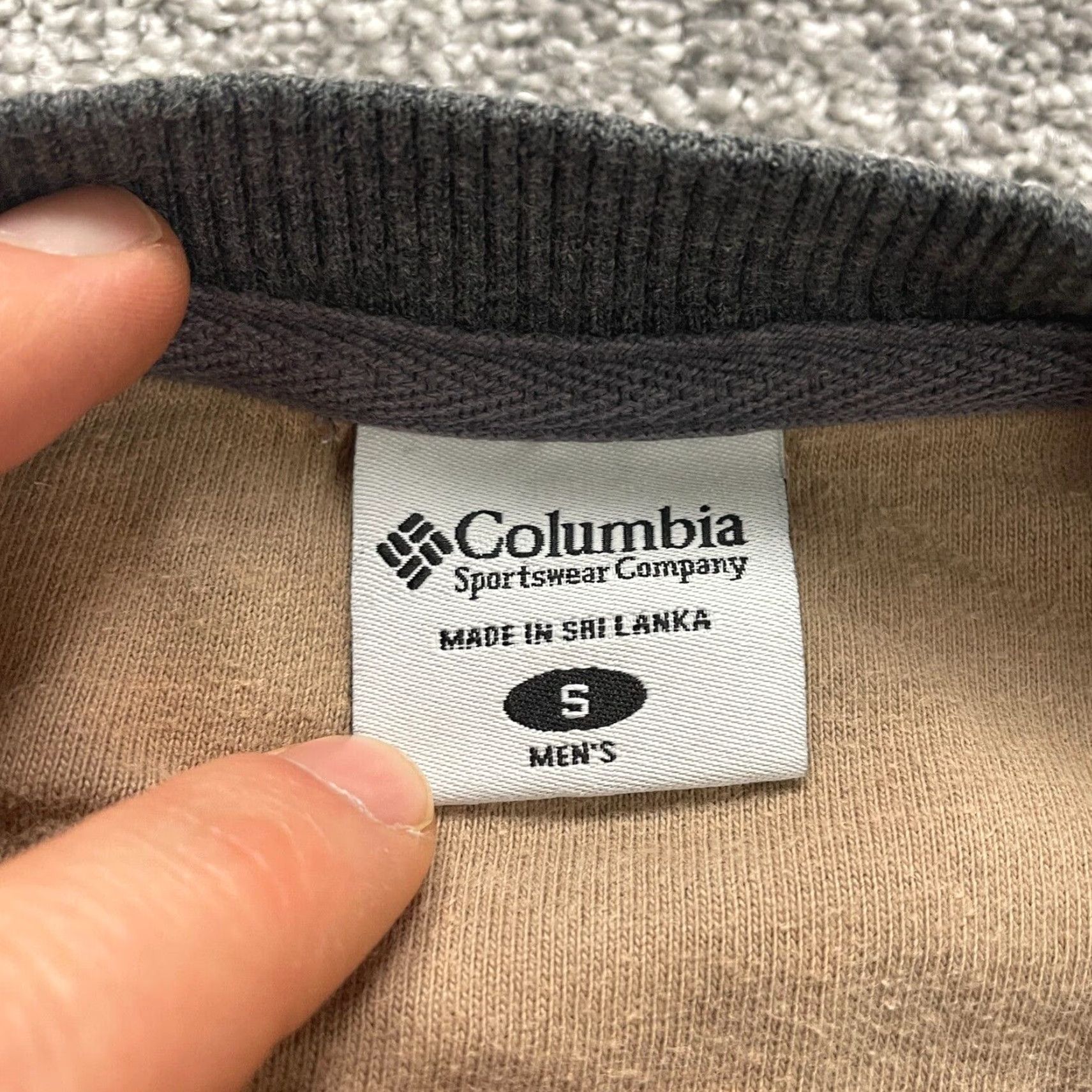 Vintage Columbia Pullover Sweatshirt Men Small Grey Crew Neck Long Sleeve Casual Outdoor Sports Size US S / EU 44-46 / 1 - 3 Thumbnail