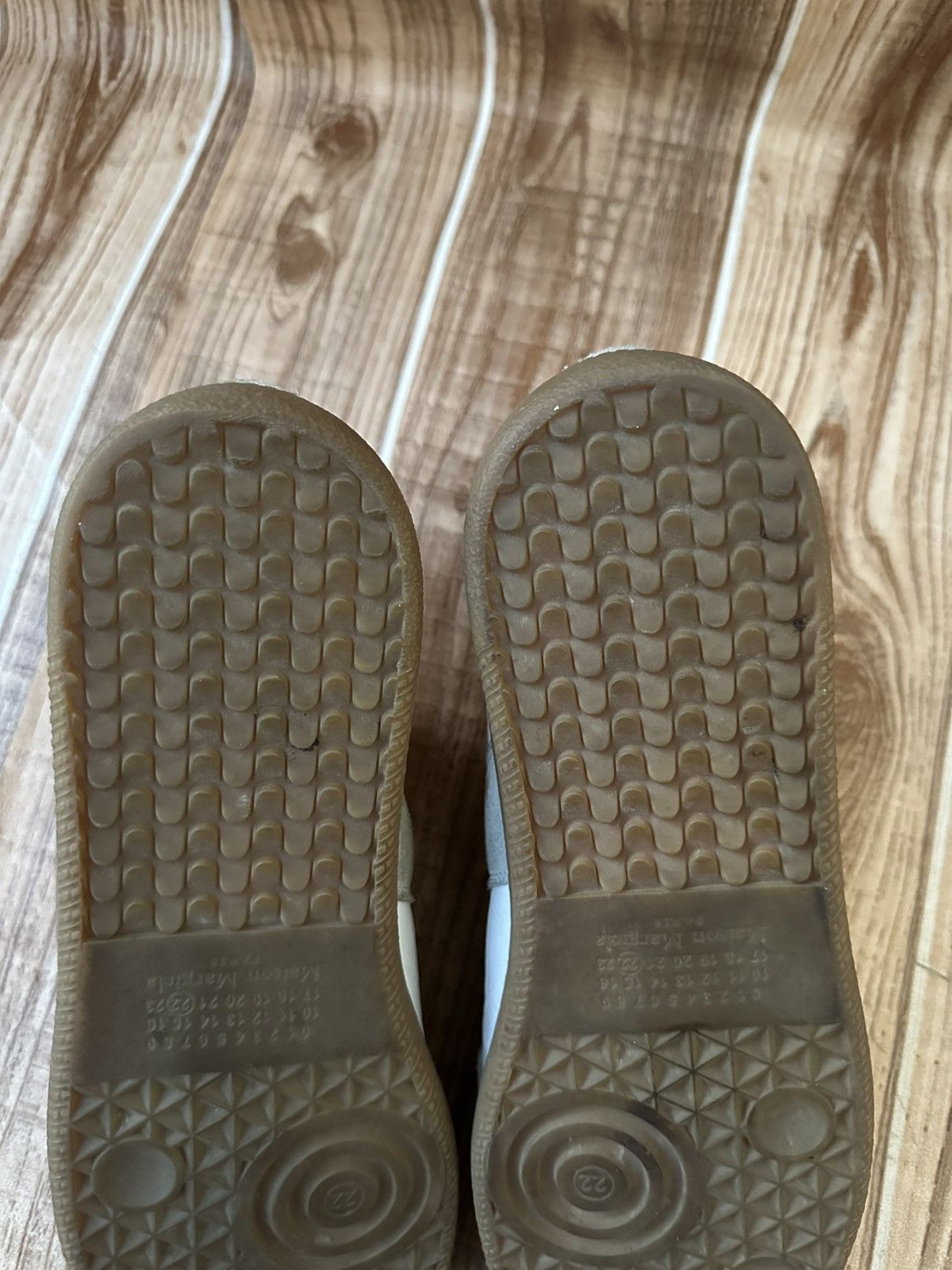 Maison Margiela Maison Margiela REPLICA GAT Gray/White Lowtop Sneaks Size US 8 / EU 41 - 24 Thumbnail
