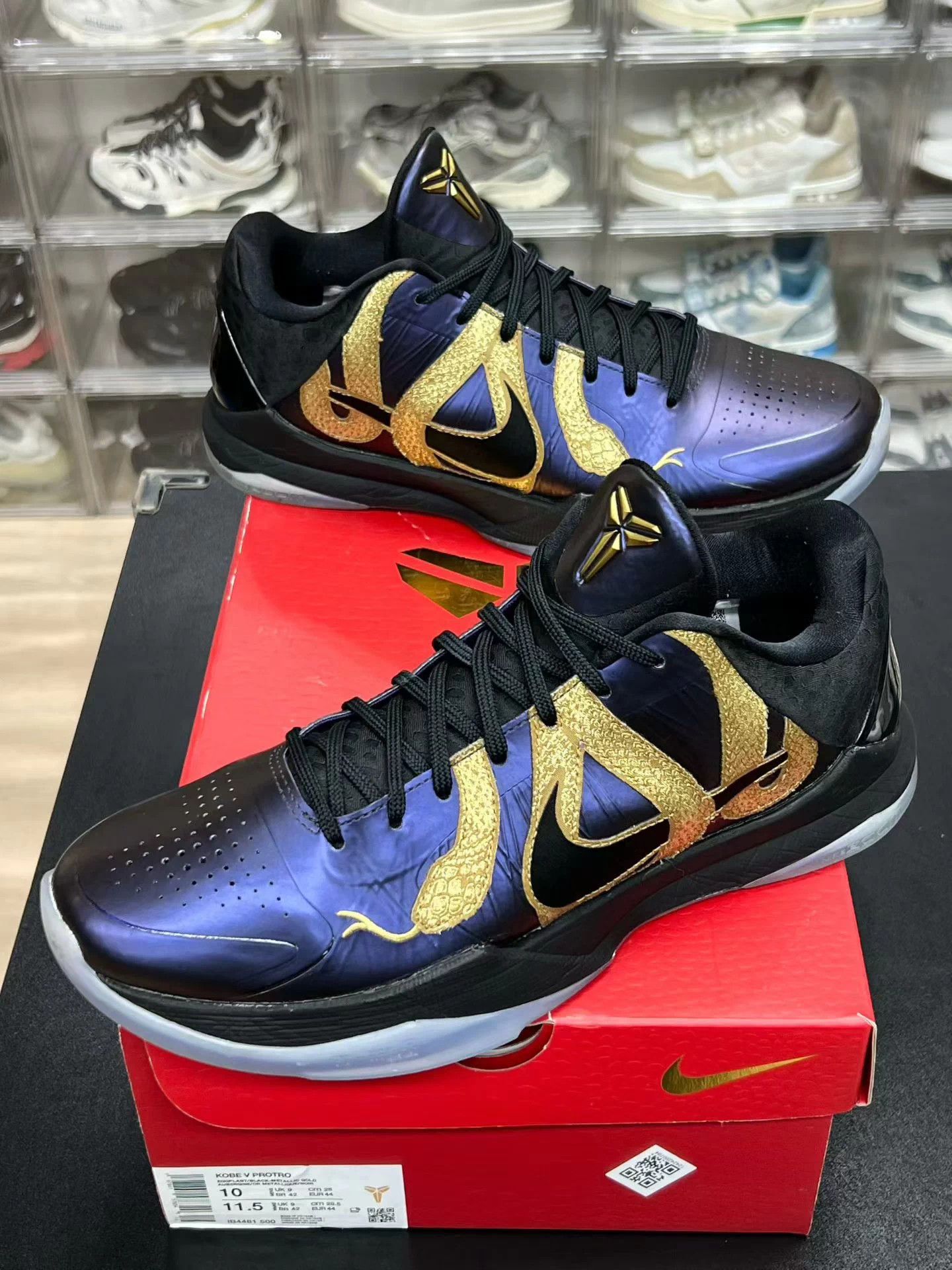 Nike NIKE Kobe ZK5 Snake Year Black Purple Gold 44 Size US 11.5 / EU 44-45 - 1 Thumbnail