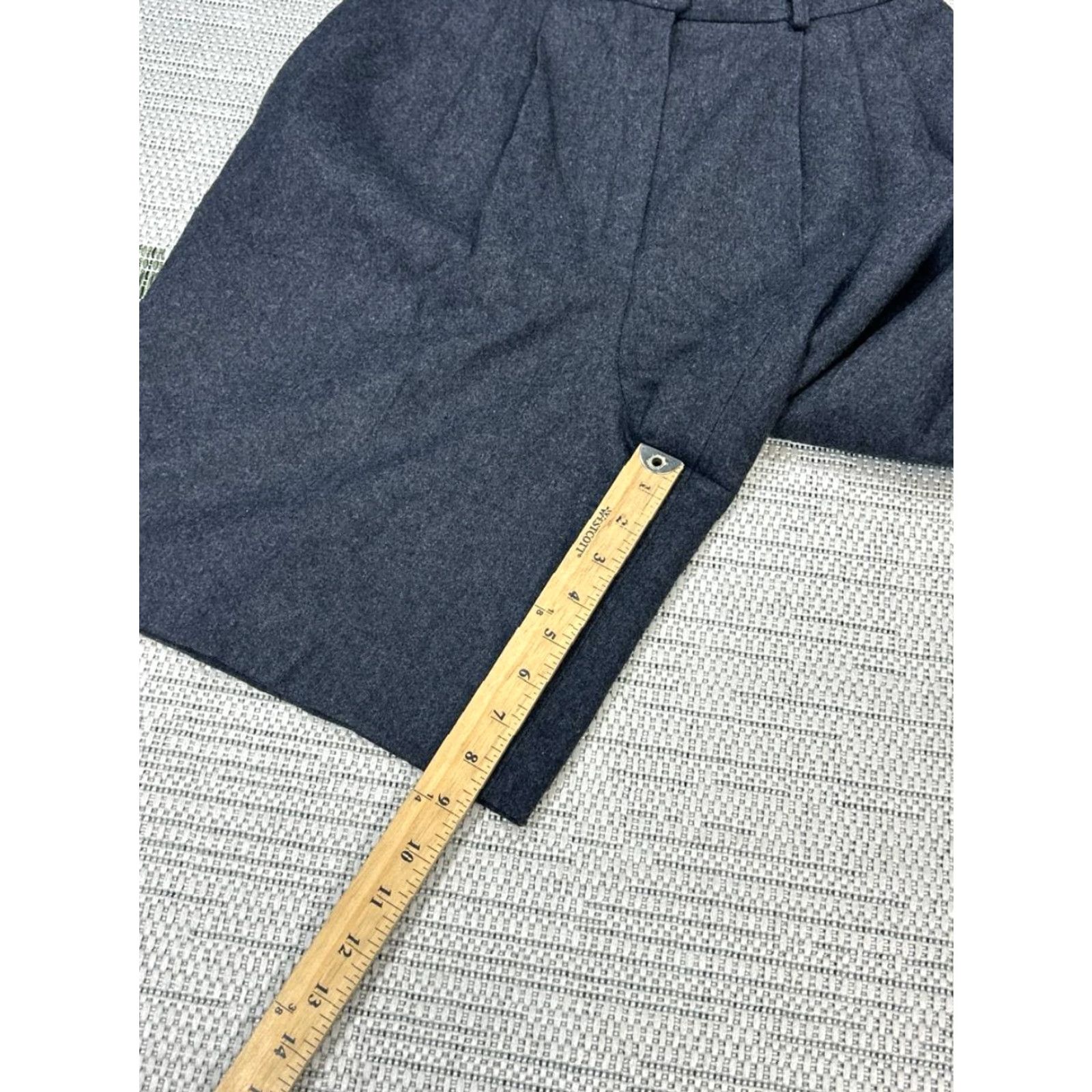 Pendleton Pendleton Chino Shorts Women 10 Gray Heathered Wool Classic Fit High Rise Casual Travel Size 26" / US 2 / IT 38 - 2 Thumbnail