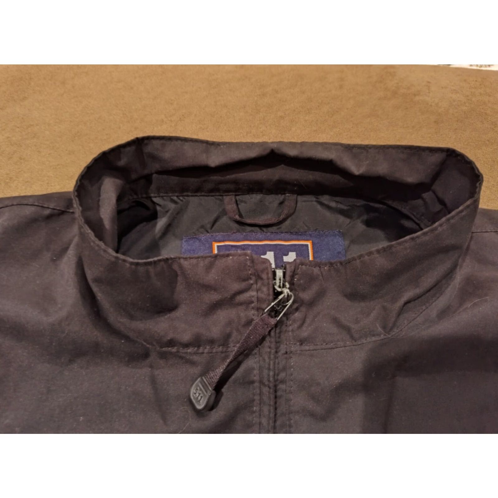 Vintage 5.11 Tactical Black Full Zip Windbreaker Jacket Mens Size Medium M Packable EUC Size US M / EU 48-50 / 2 - 6 Thumbnail