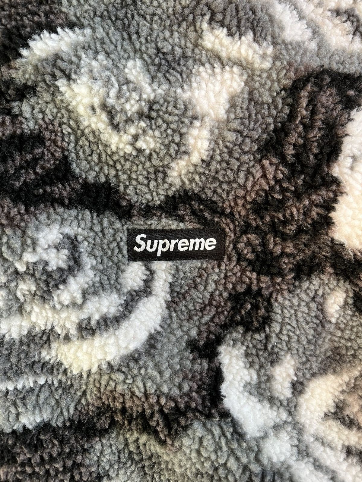 Supreme FW16 Supreme Roses Sherpa Fleece Reversible Jacket Black Size US L / EU 52-54 / 3 - 2 Thumbnail
