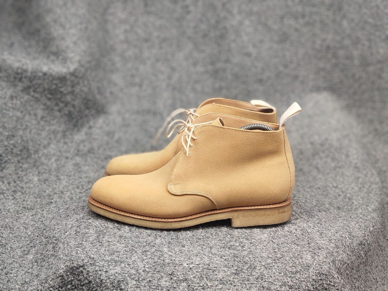Cheaney Joseph Cheaney &Sons Desert Chukka Suede Leather Ankle Boots Size US 8 / EU 41 - 13 Thumbnail