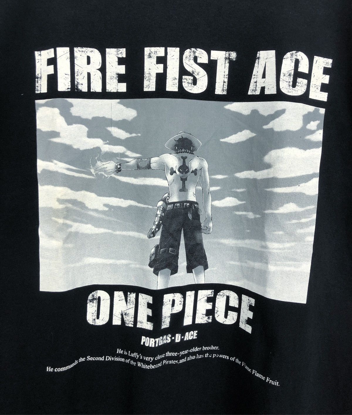 One Piece Uniqlo X One Piece Fire Fist Portgas D. Ace Anime Manga Tee Size US XL / EU 56 / 4 - 3 Thumbnail