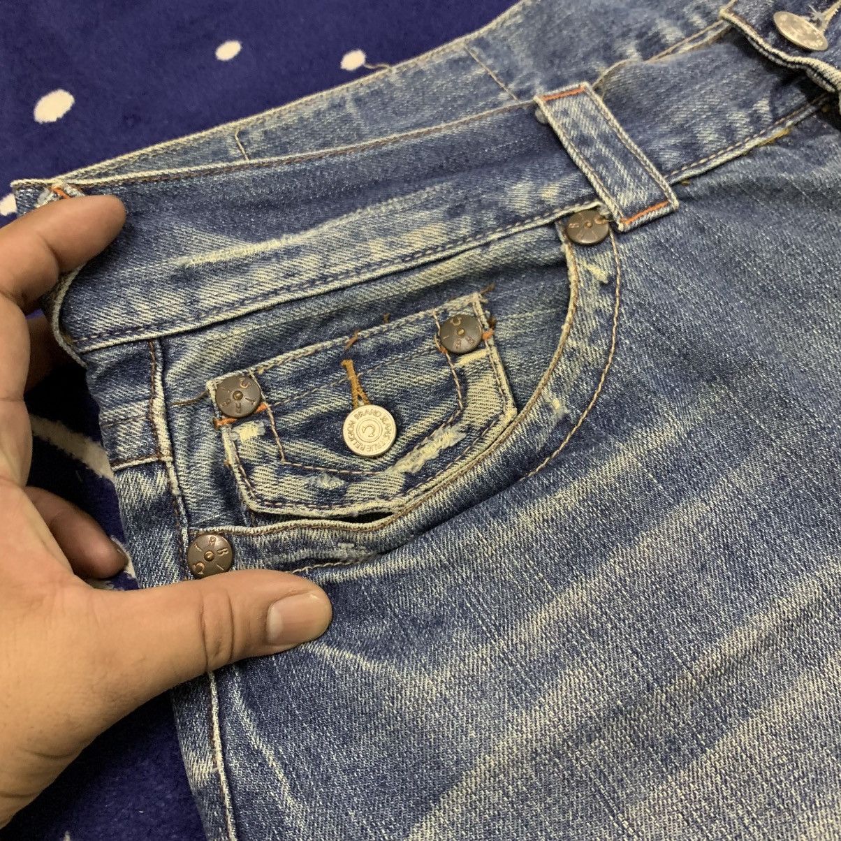 True Religion True Religion Section Billy Mushroom Patch Denim Distressed Size US 35 - 7 Thumbnail