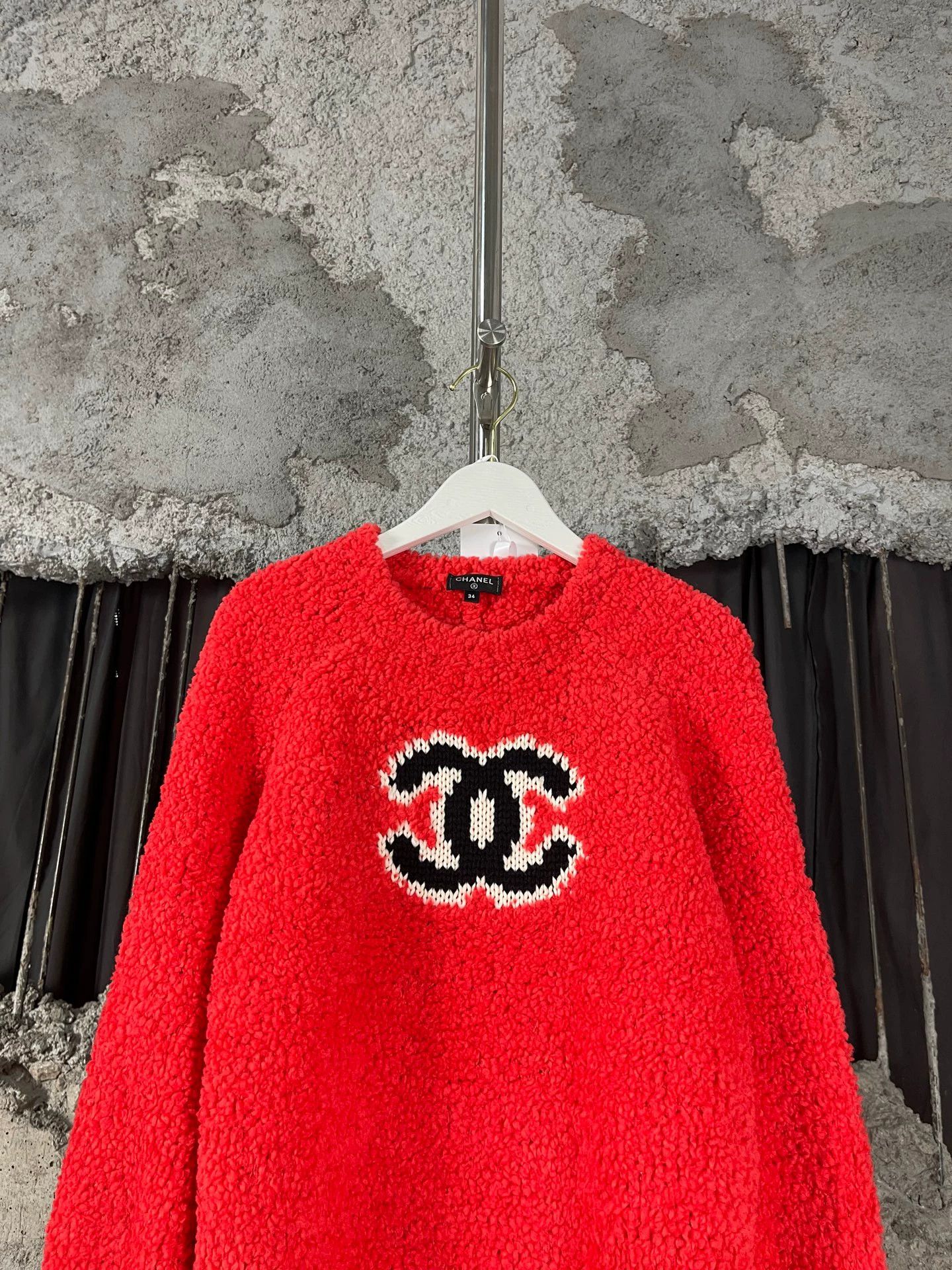 Chanel Chanel Teddy Sweatshirt Women's 34 Near New Size XS / US 0-2 / IT 36-38 - 3 Thumbnail