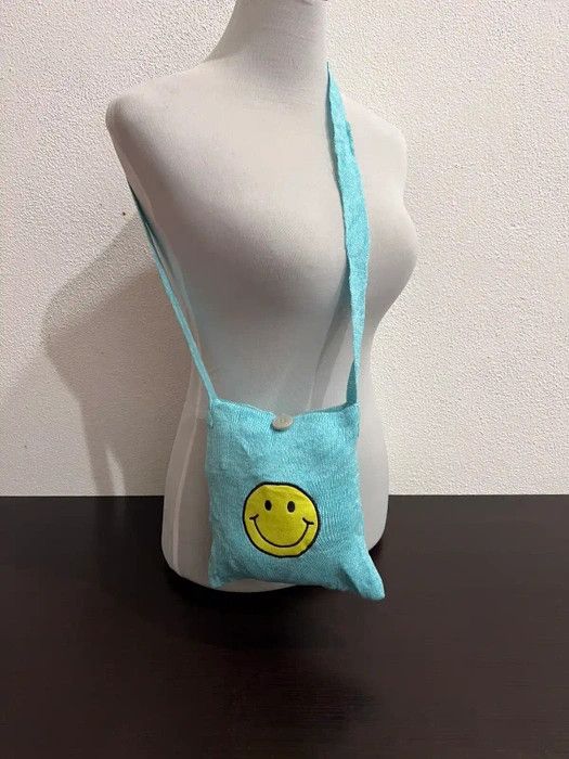 Japanese Brand Smiley Sling Bag Size ONE SIZE - 3 Thumbnail