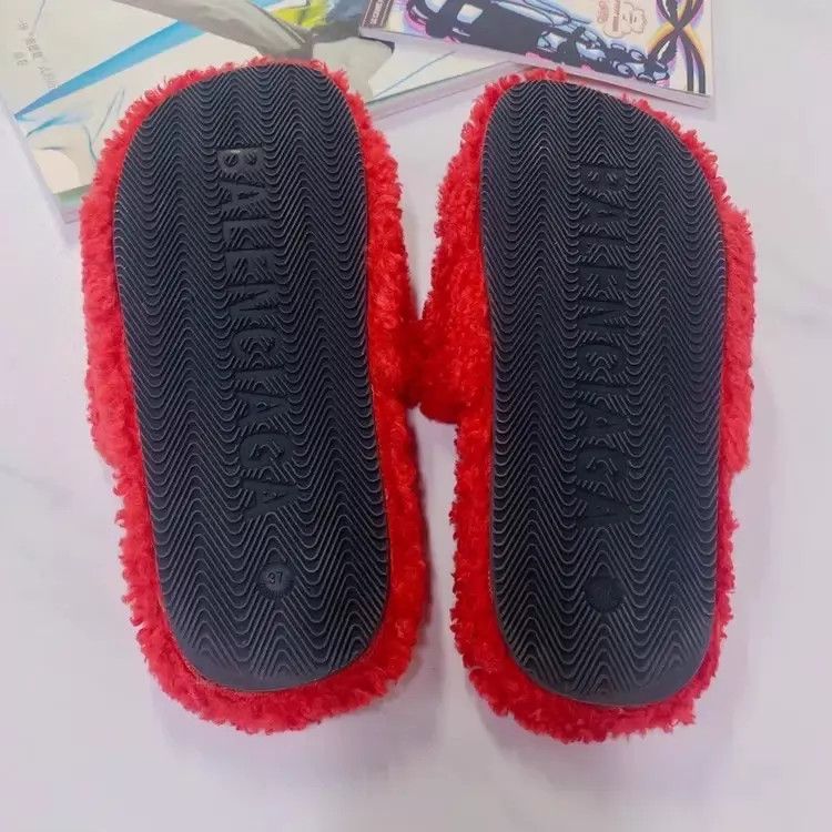Balenciaga Balenciaga Red Furry Slide 37 Size US 6.5 / IT 36.5 - 8 Thumbnail
